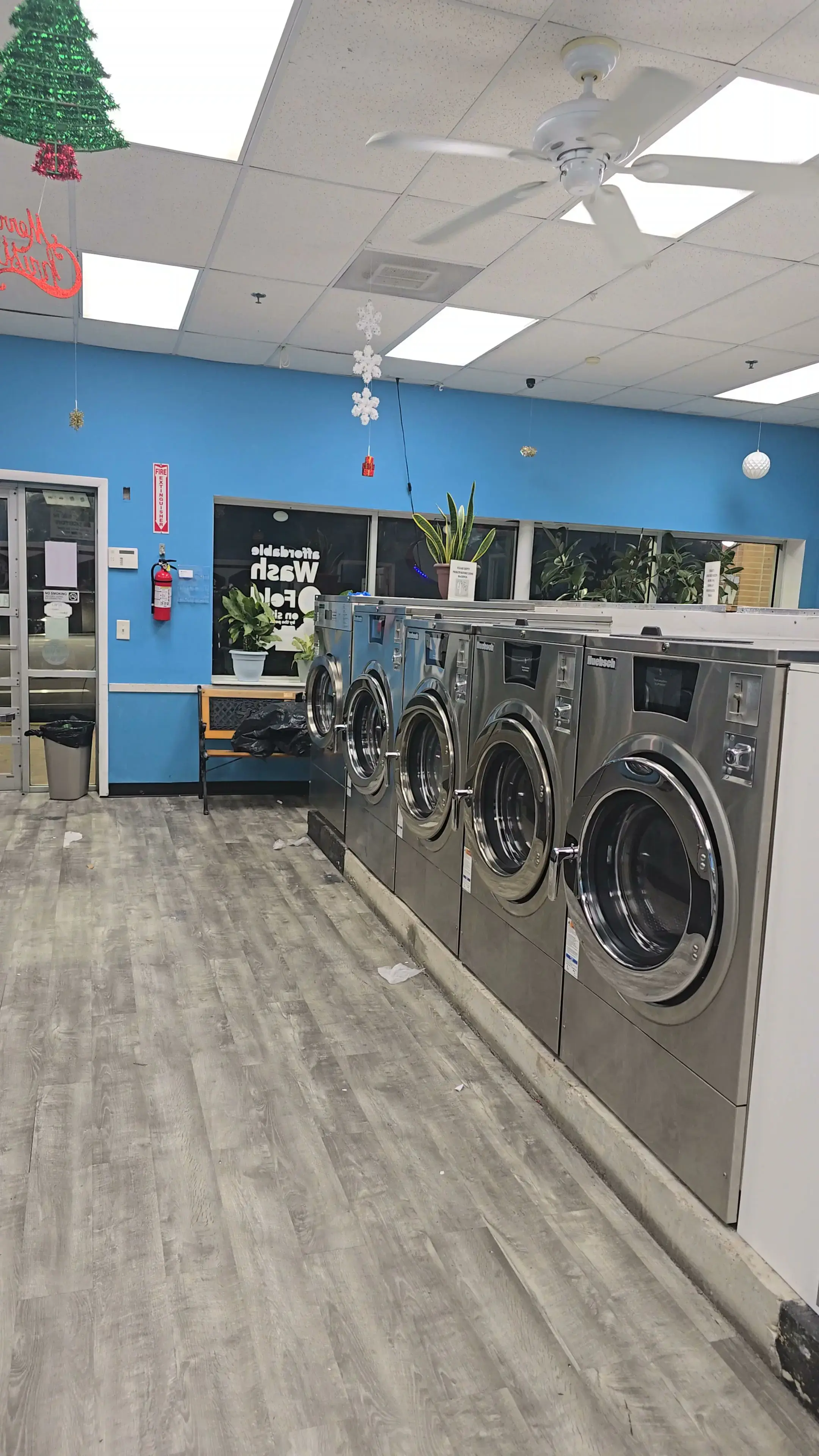 Rosedale laundromat thumbnail 16