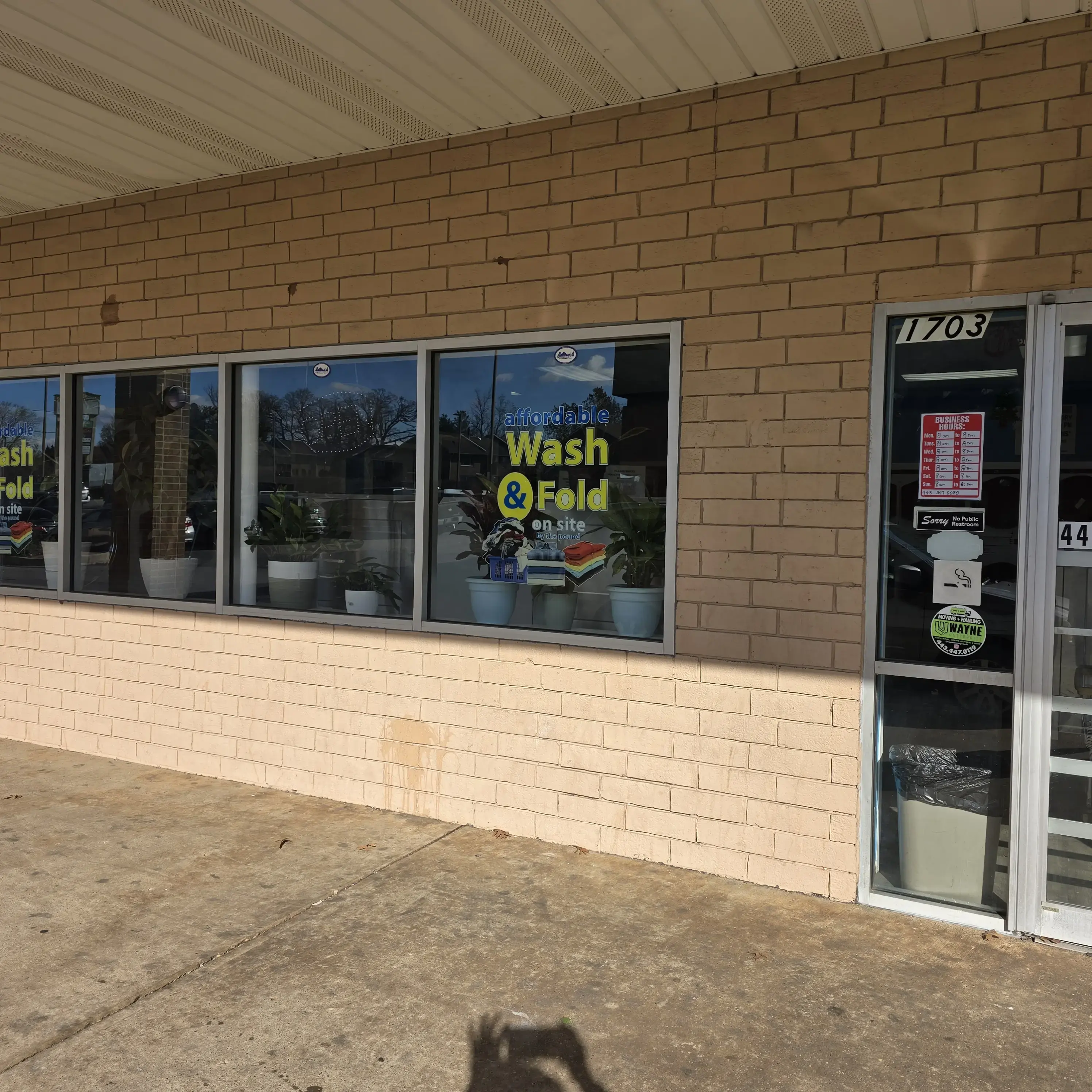 Rosedale laundromat - Image 12