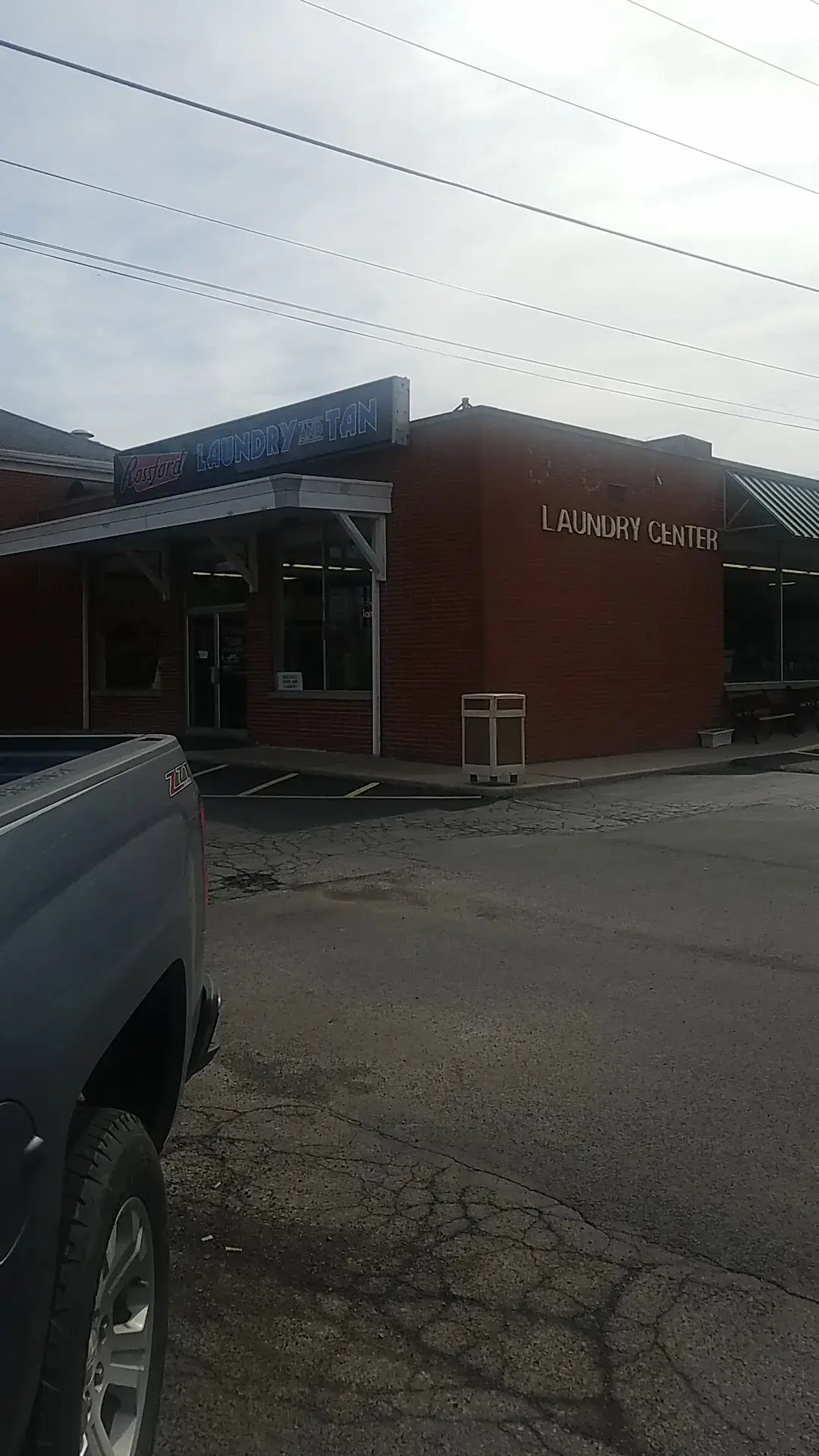 Rossford Laundry & Tan thumbnail 9