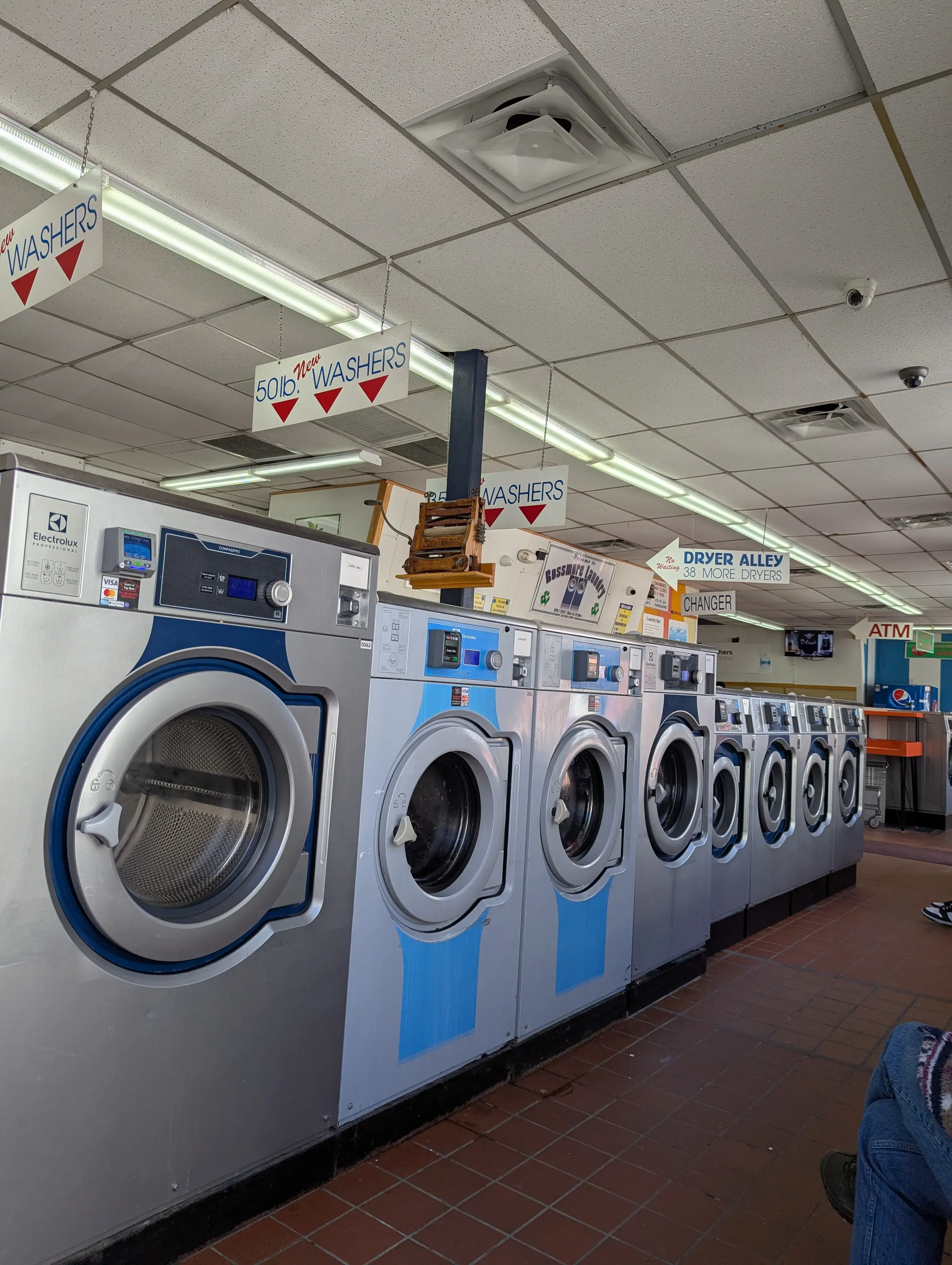 Rossmore Maytag Laundromat - Image 2