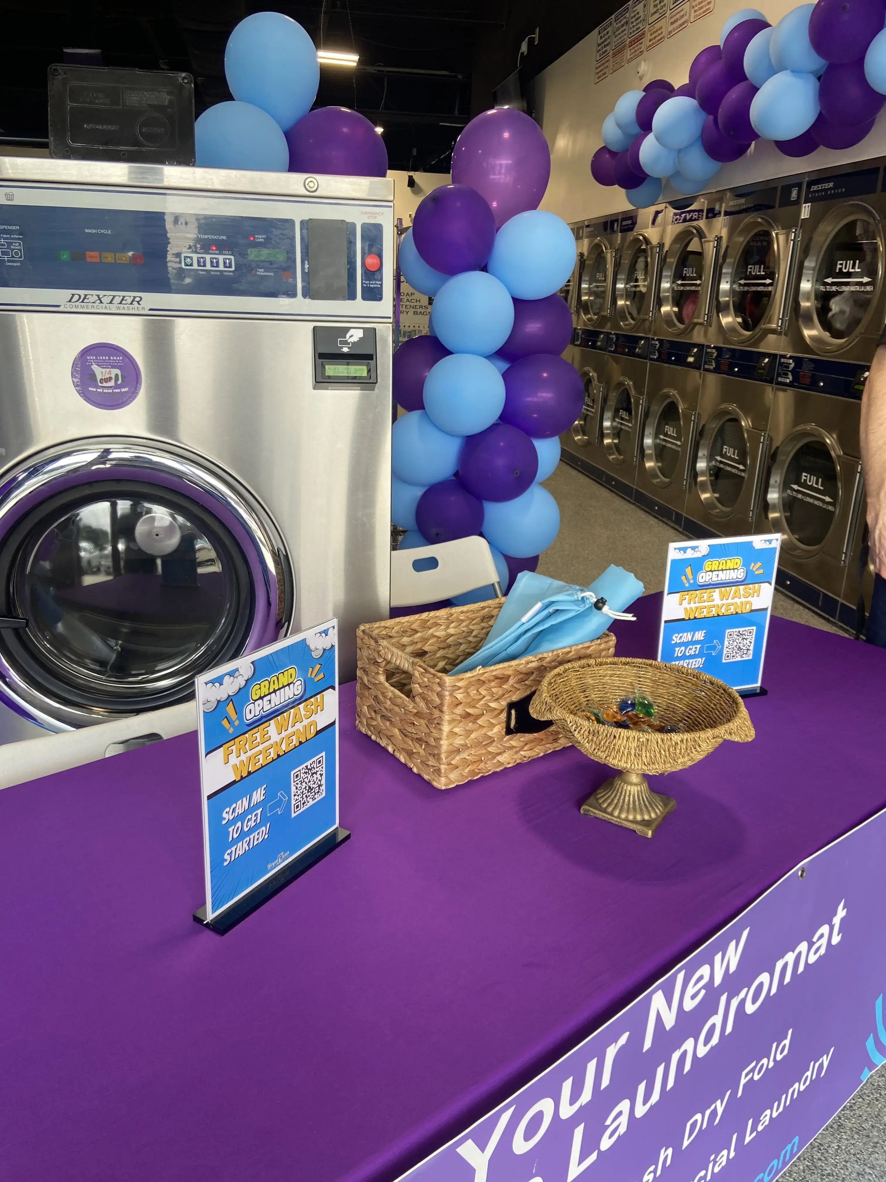 Royal Clean Laundromat thumbnail 14