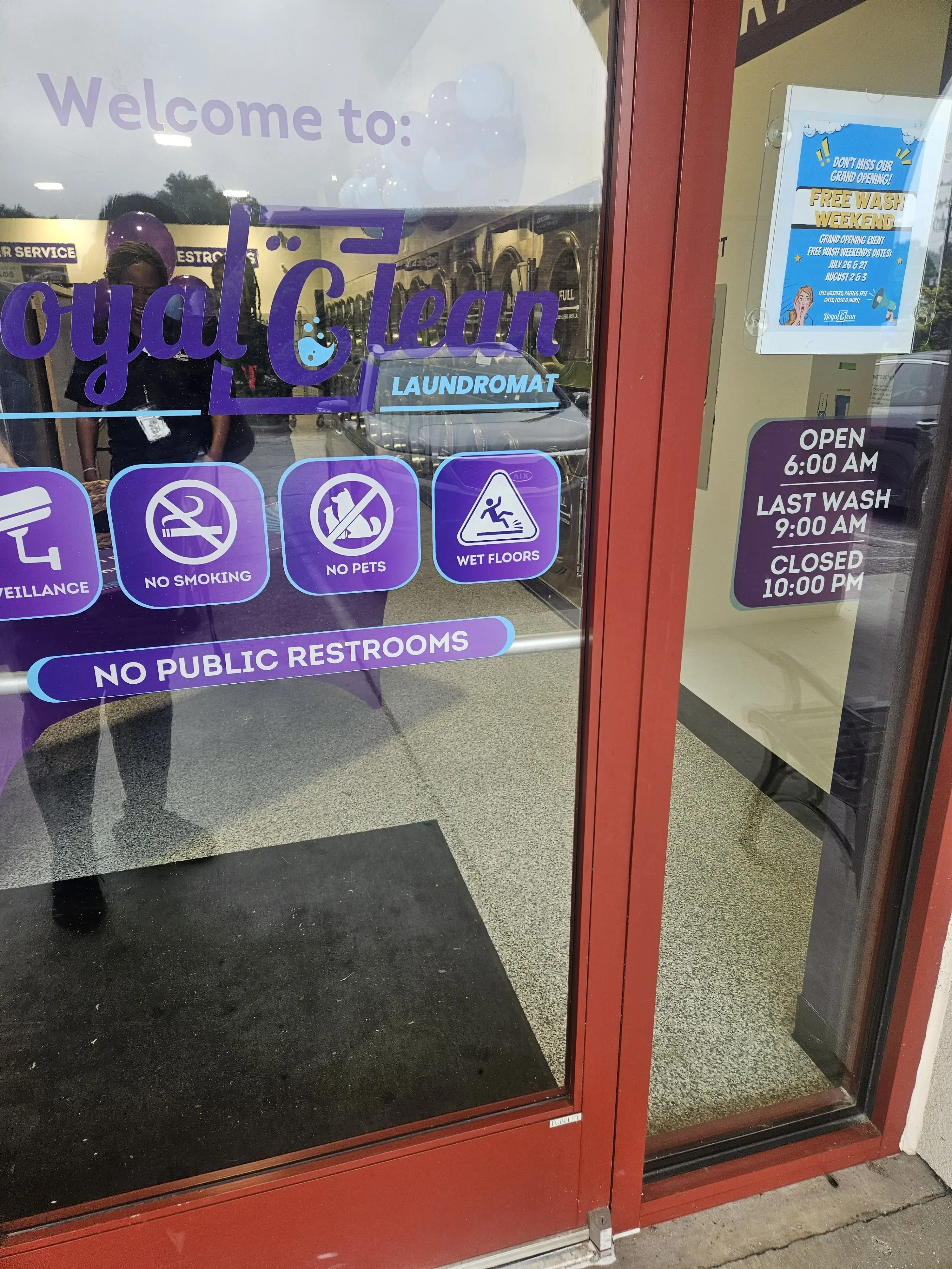 Royal Clean Laundromat - Image 16