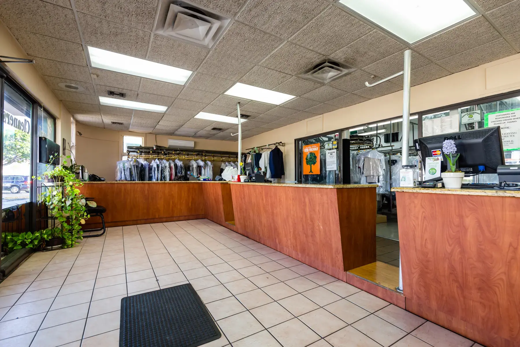 Royal Cleaners thumbnail 4