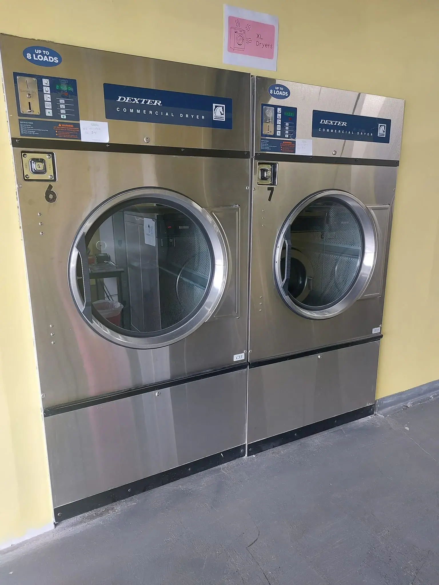 Royal Coin Laundromat - Image 12