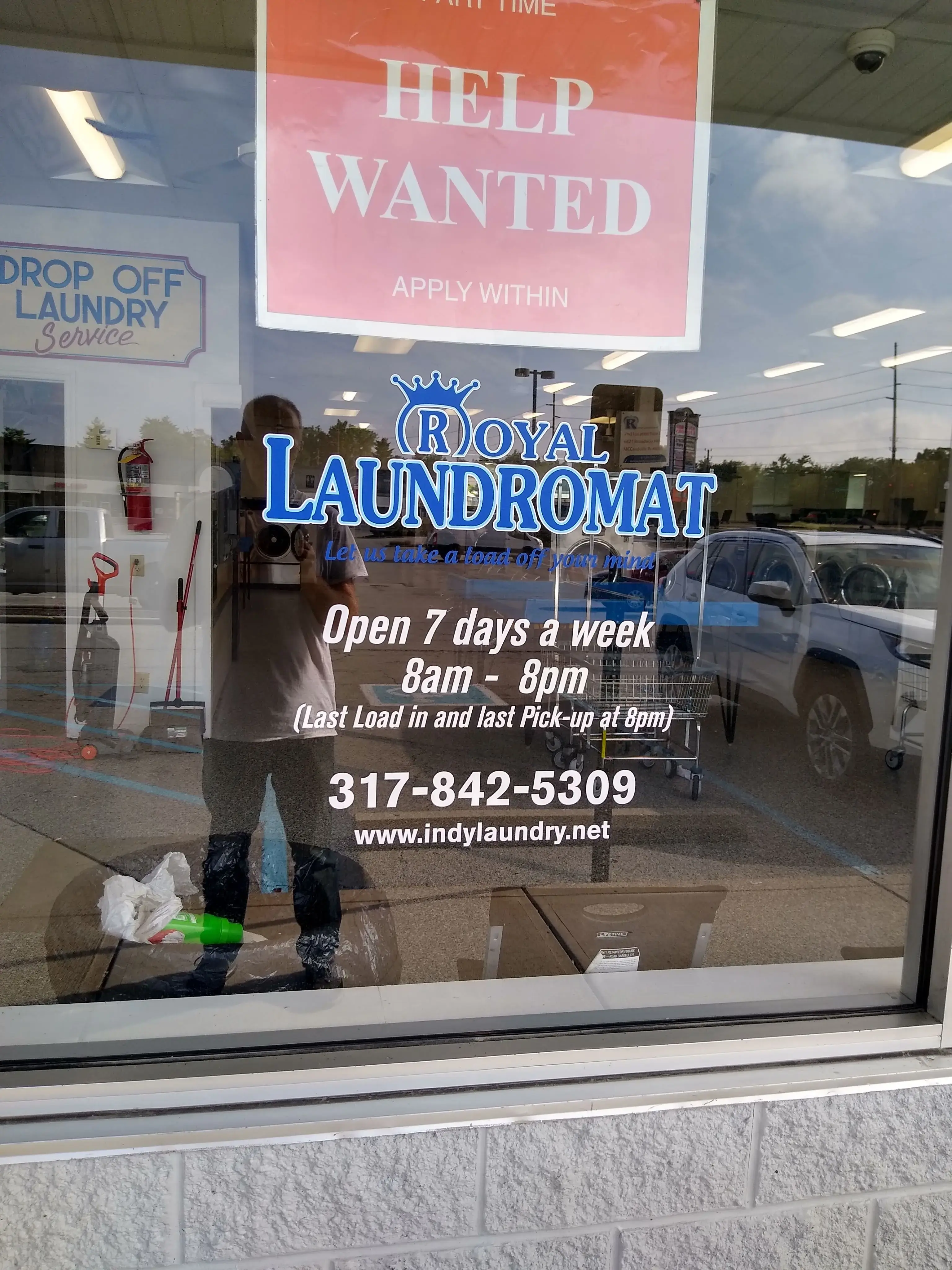 Royal Laundromat - Image 19