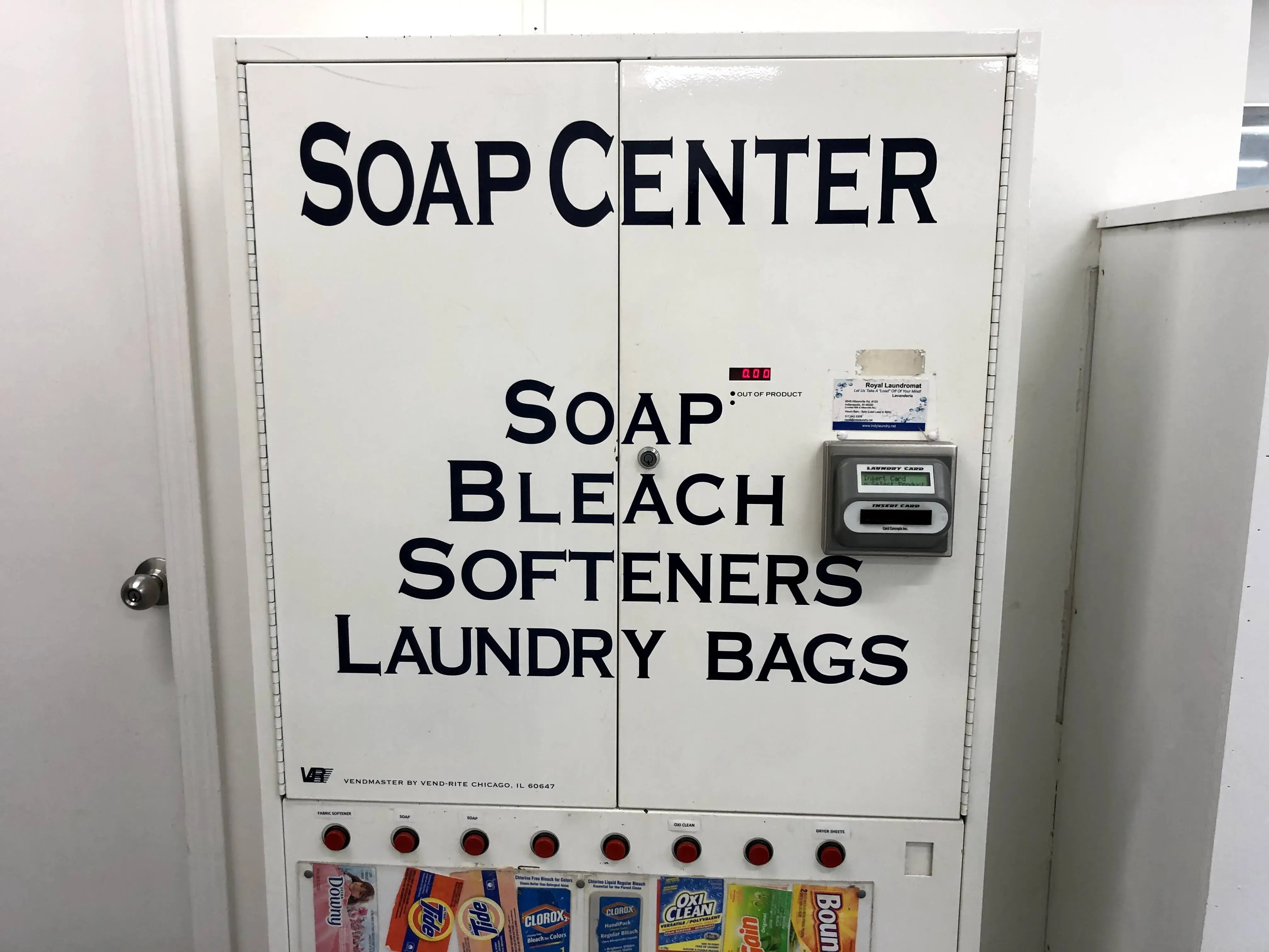 Royal Laundromat thumbnail 20