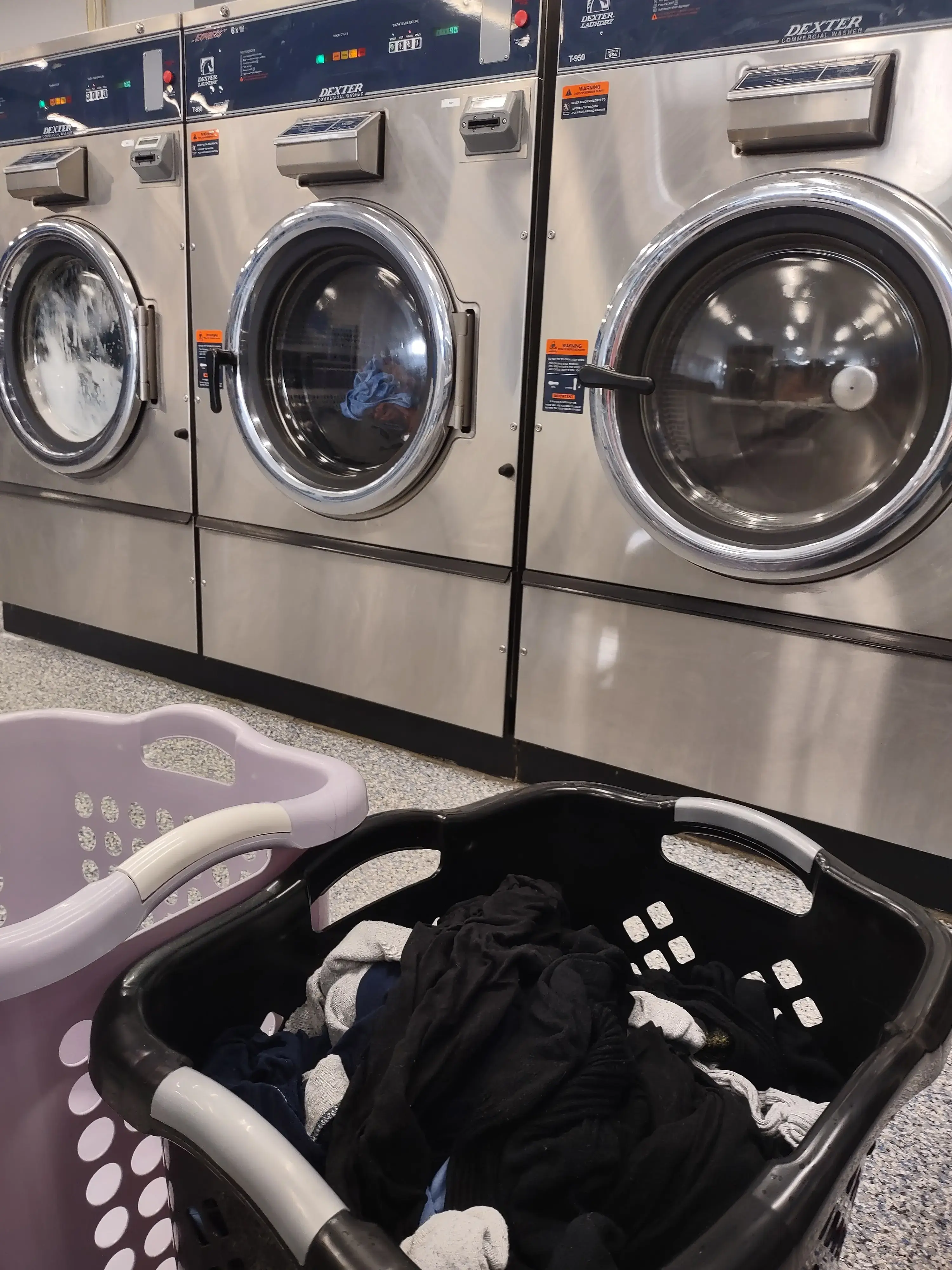 Royal Laundromat - Image 1