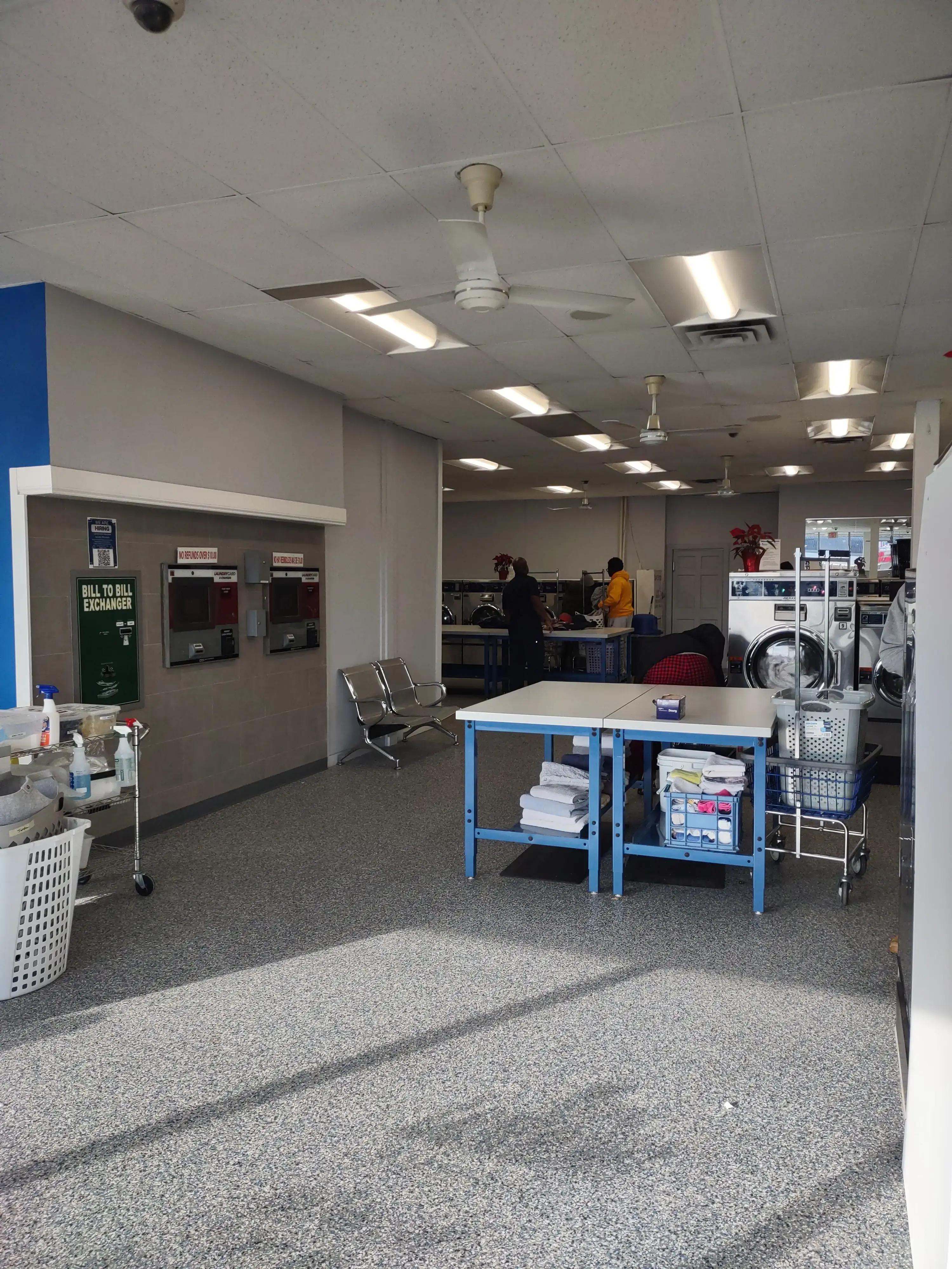 Royal Laundromat - Image 2