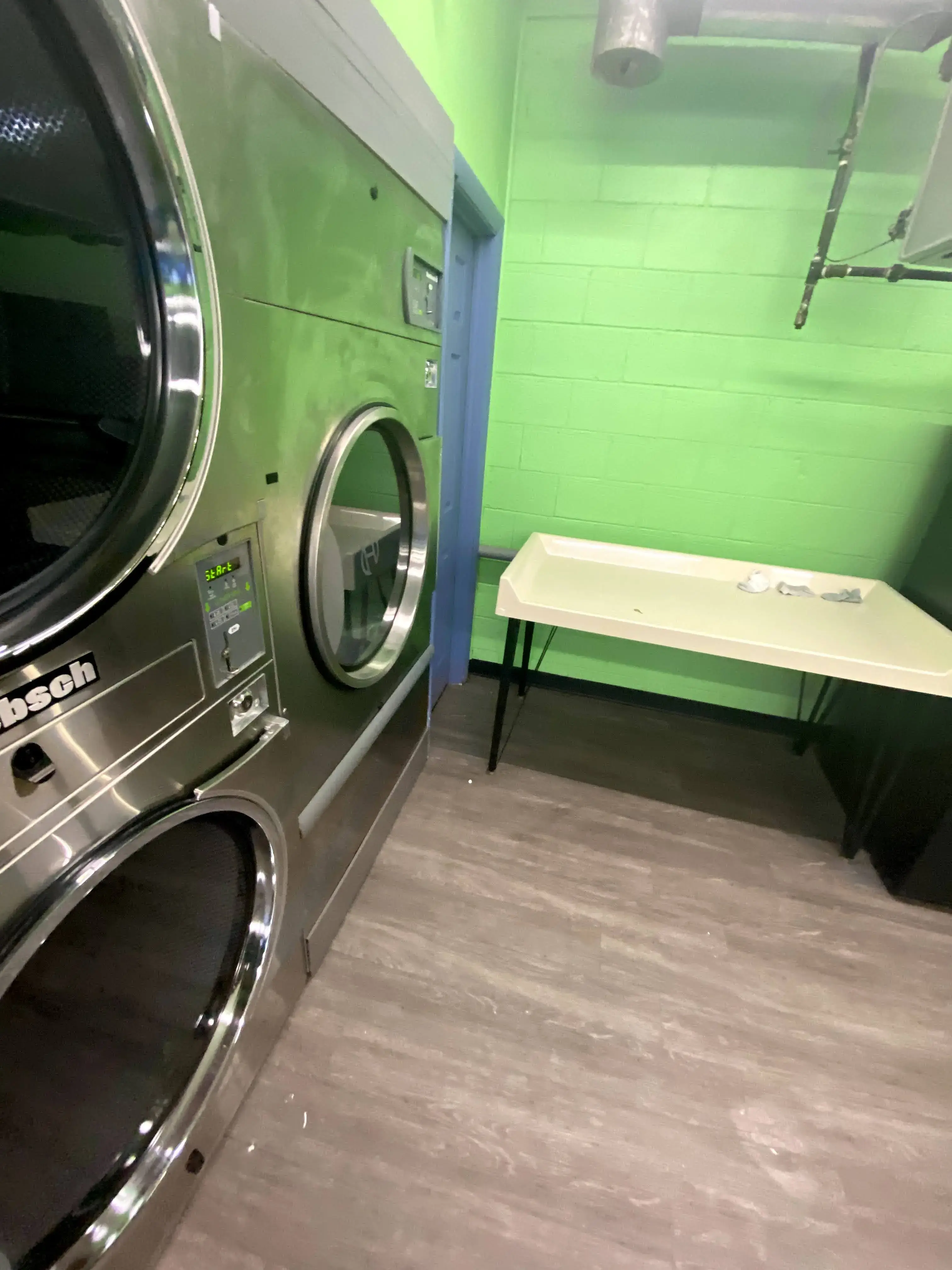Royal Laundromat - Image 18