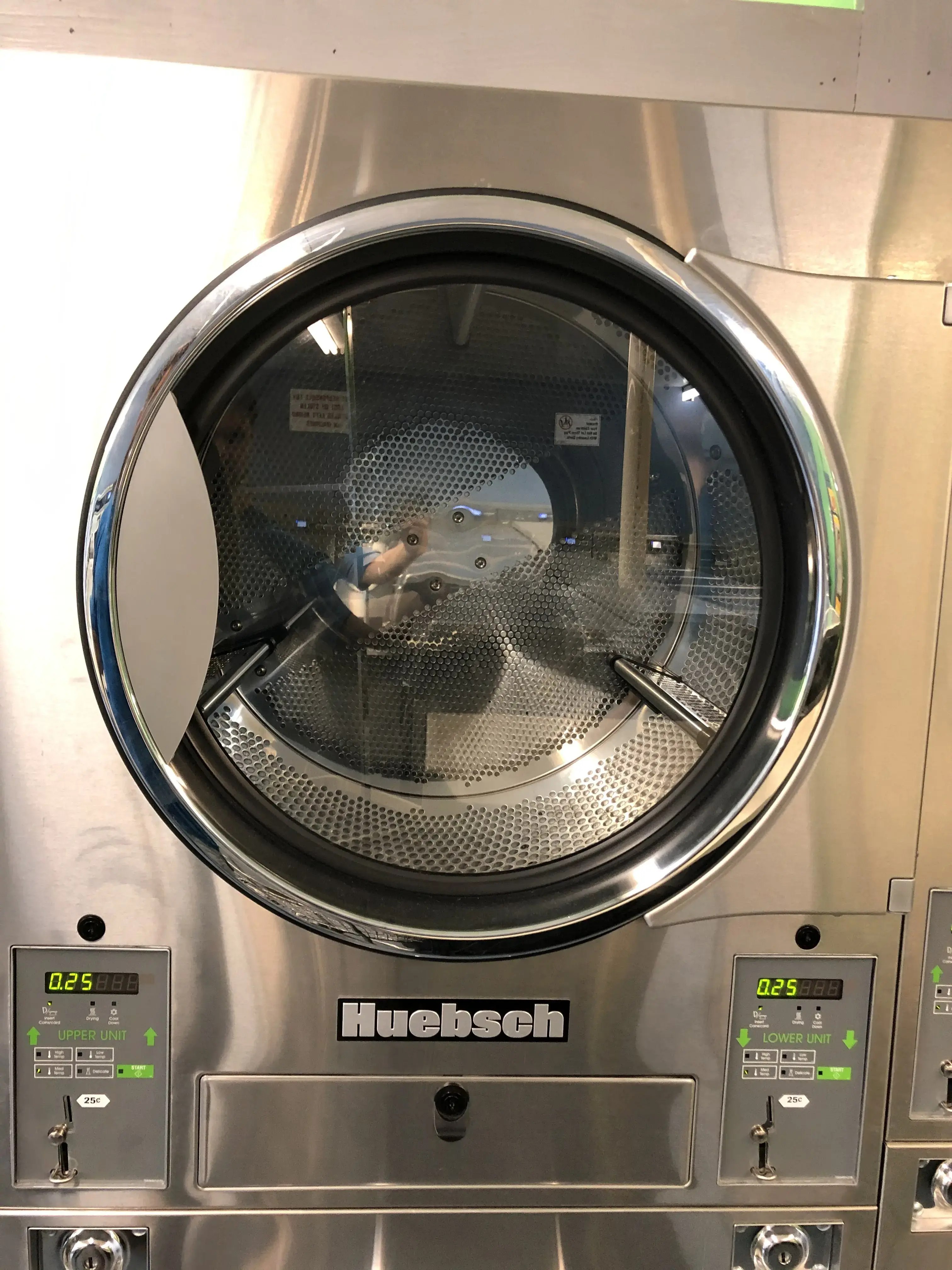 Royal Laundromat thumbnail 4