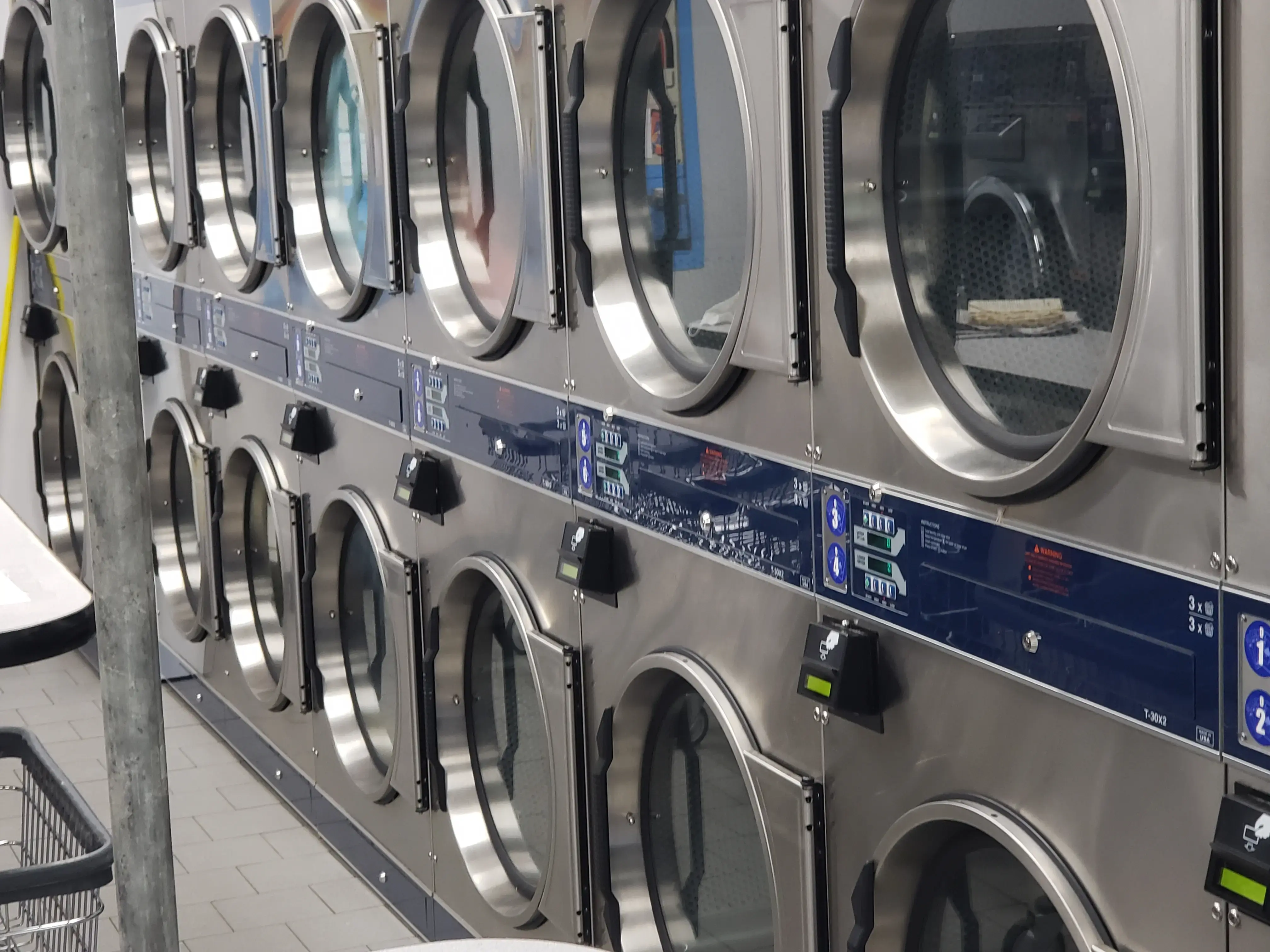 Royal Laundry - Image 3