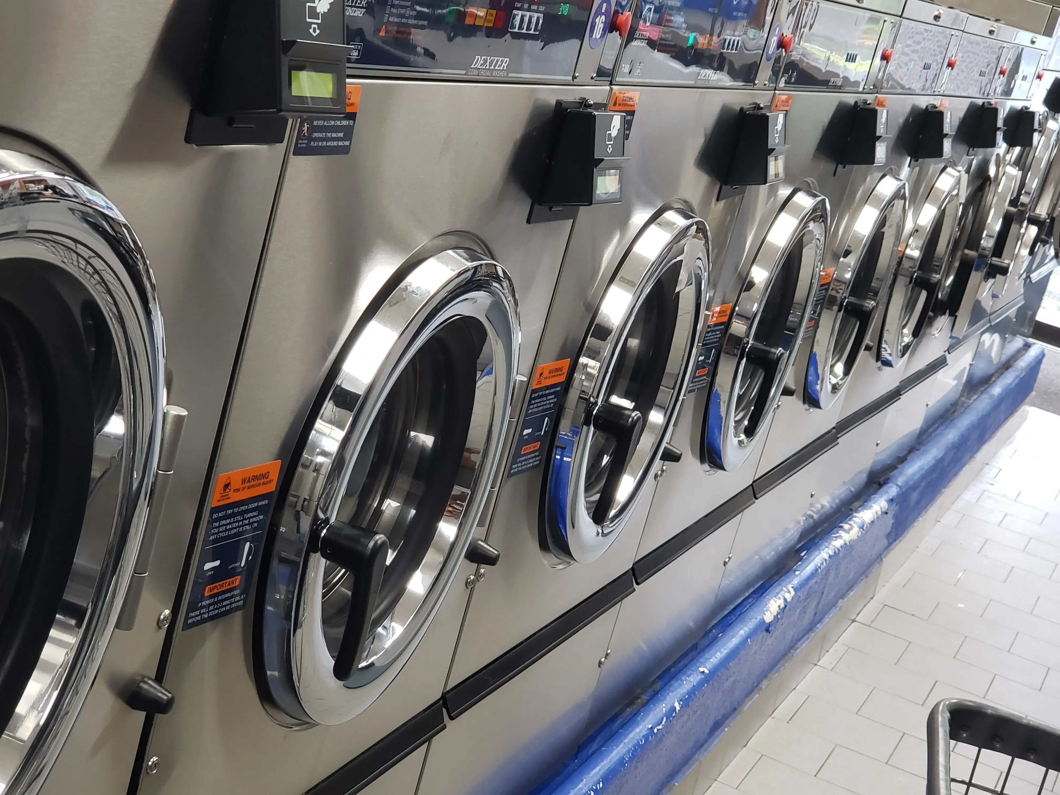 Royal Laundry - Image 5