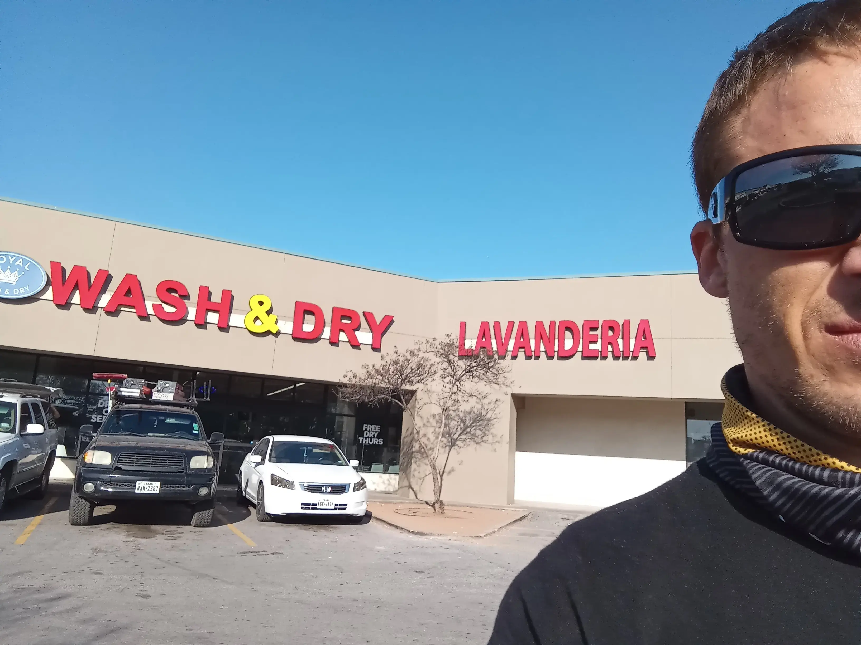 Royal Wash & Dry - Image 3