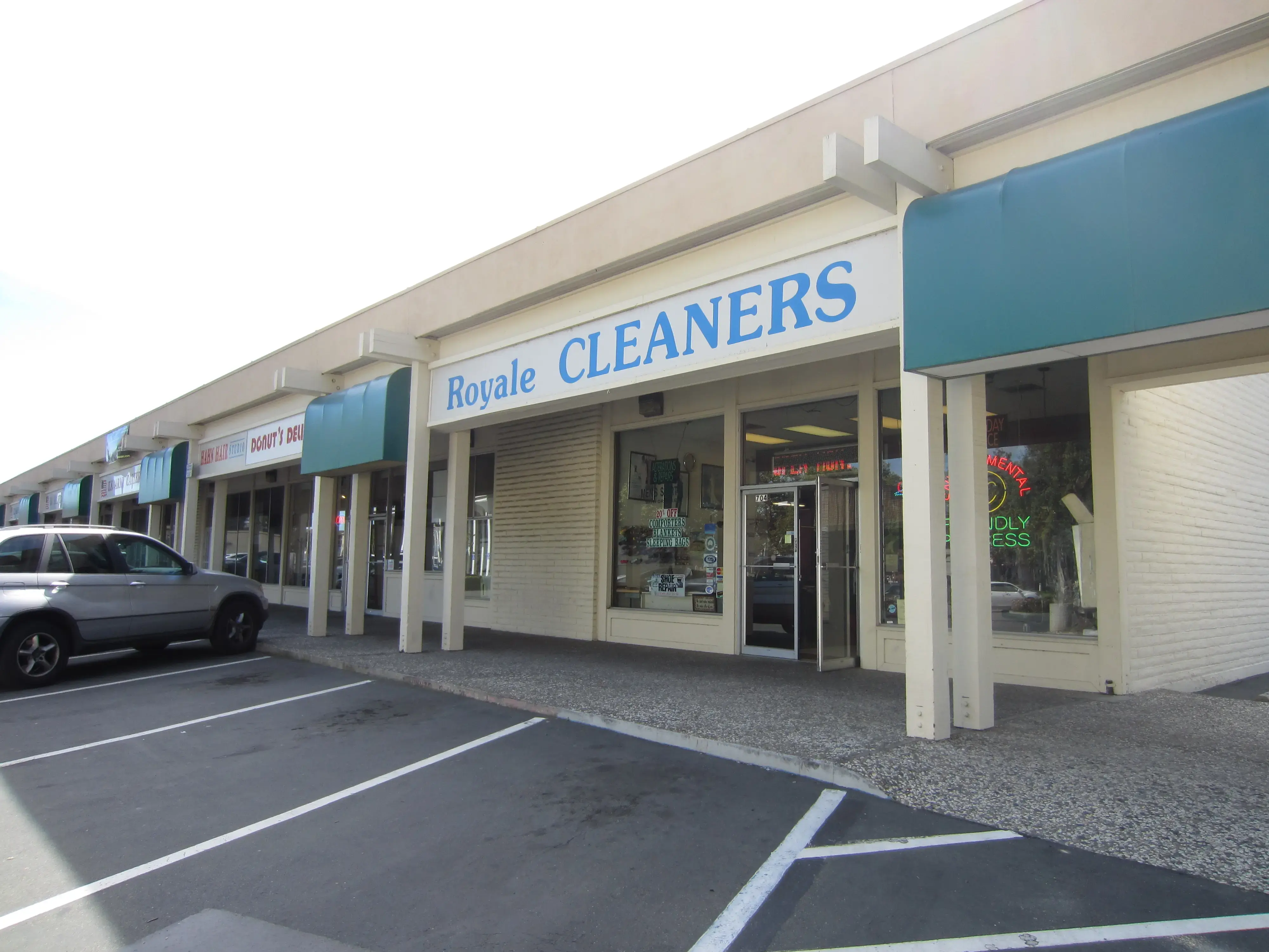 Royale Cleaners thumbnail 7