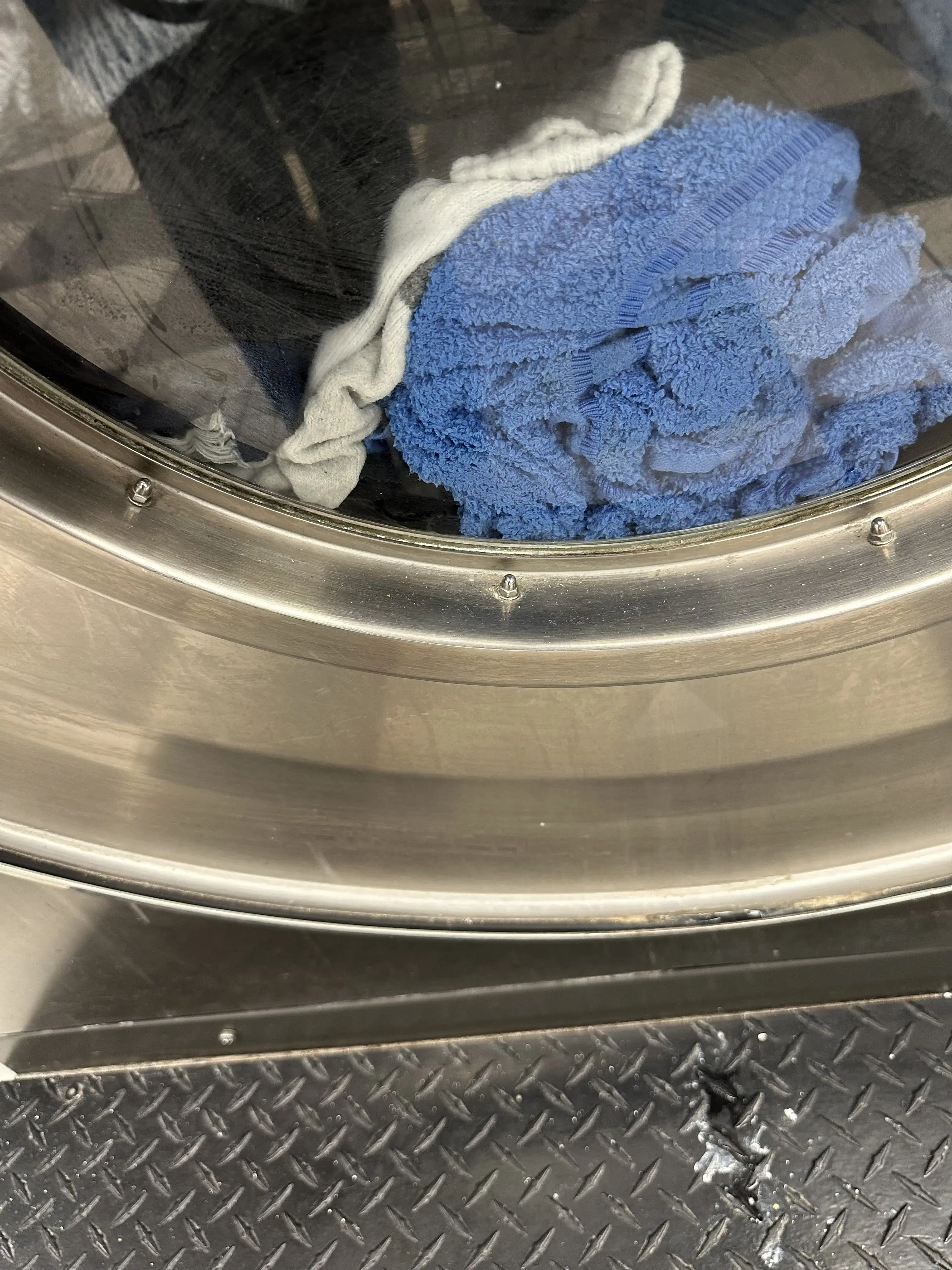 Roy's Wash-N-Dry - Image 20