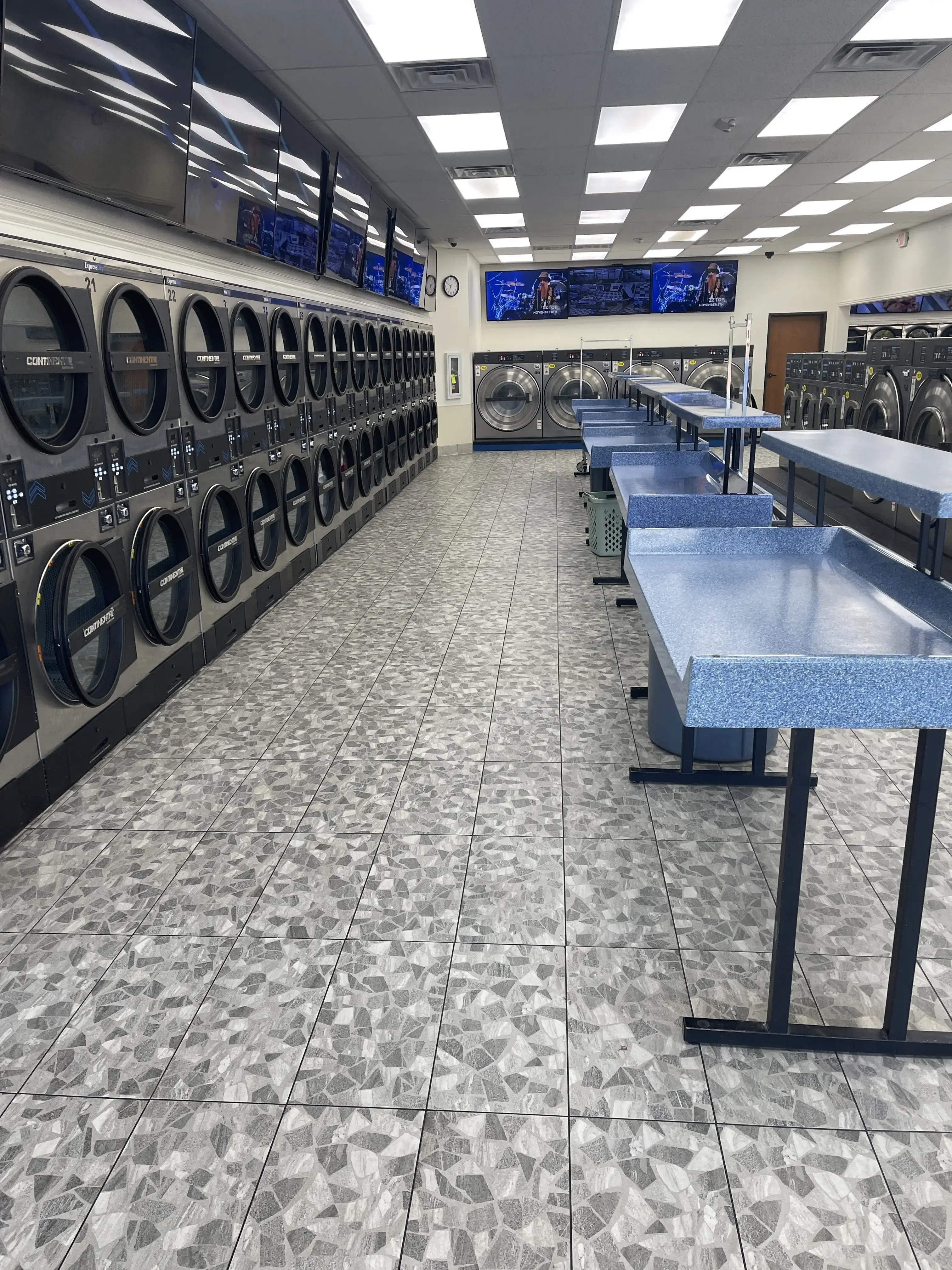 Roy's Wash-N-Dry location