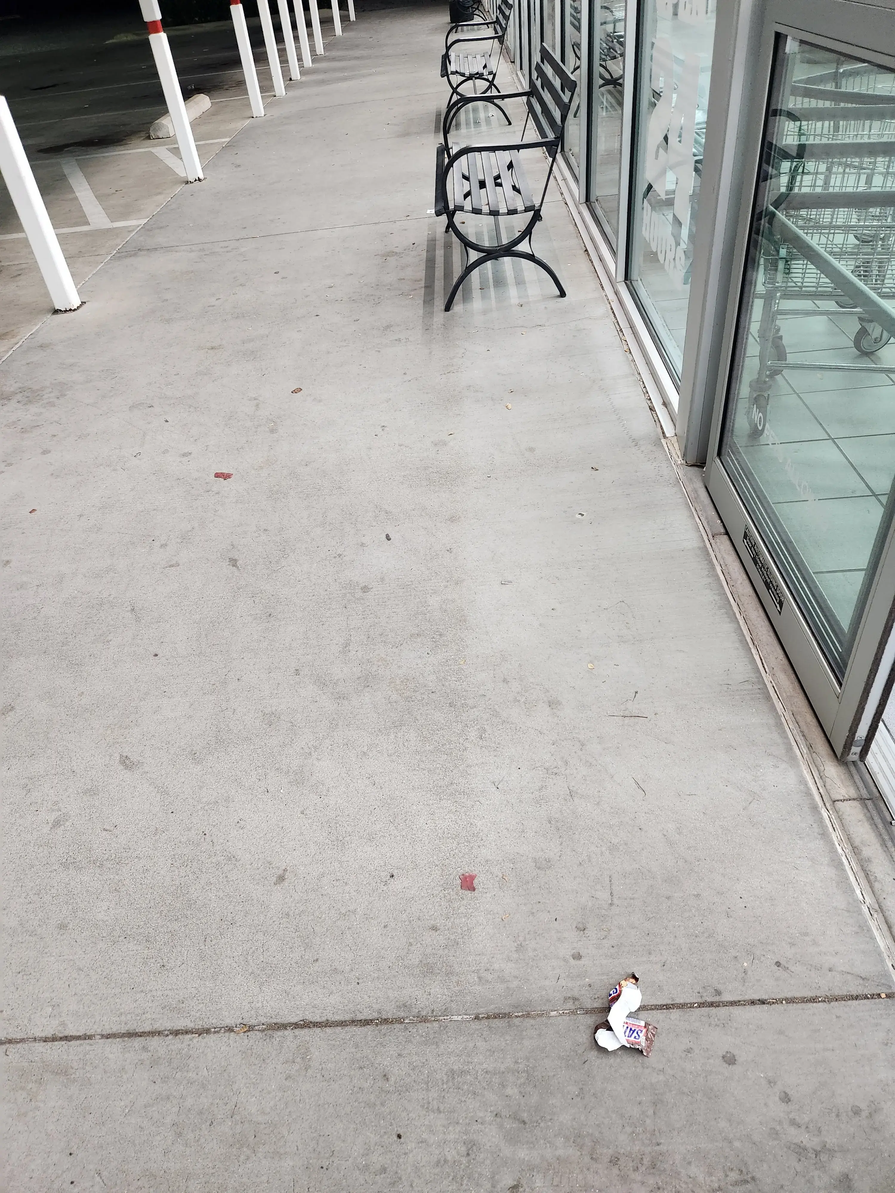 Roy's Wash-N-Dry thumbnail 13