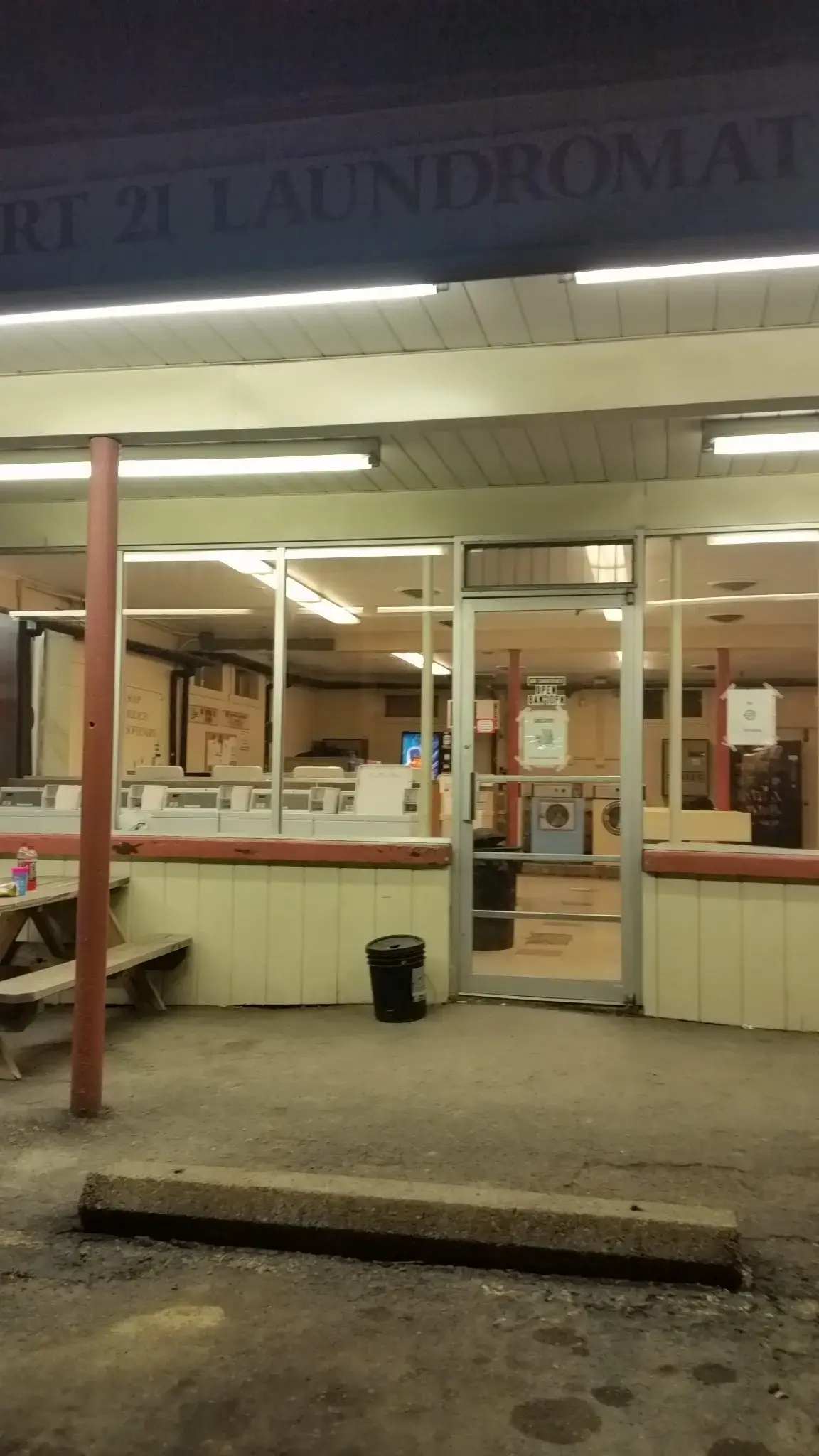 Rt. 21 Laundromat - Image 1