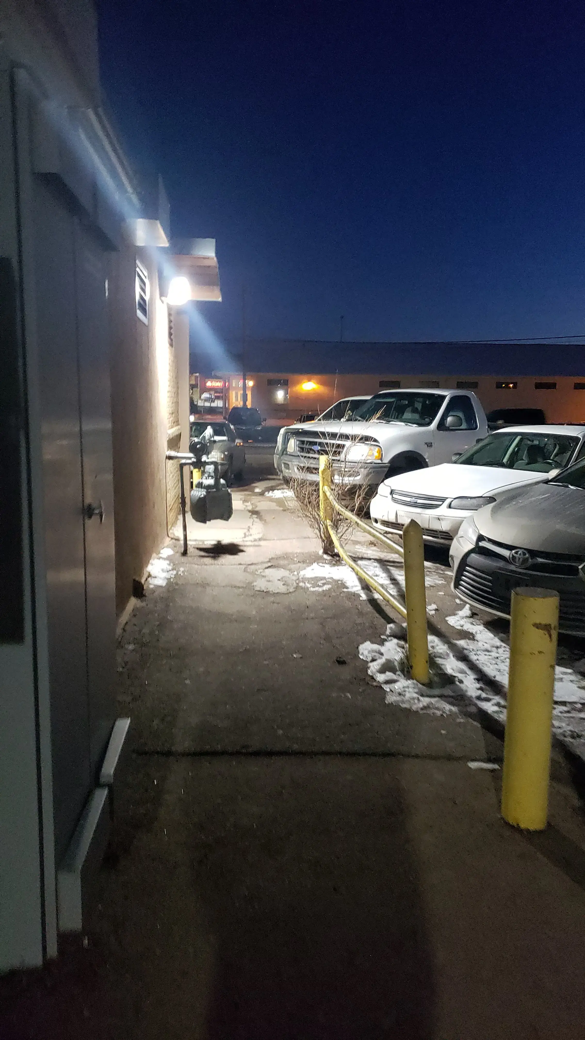 Rte. 66 Laundry - Image 1