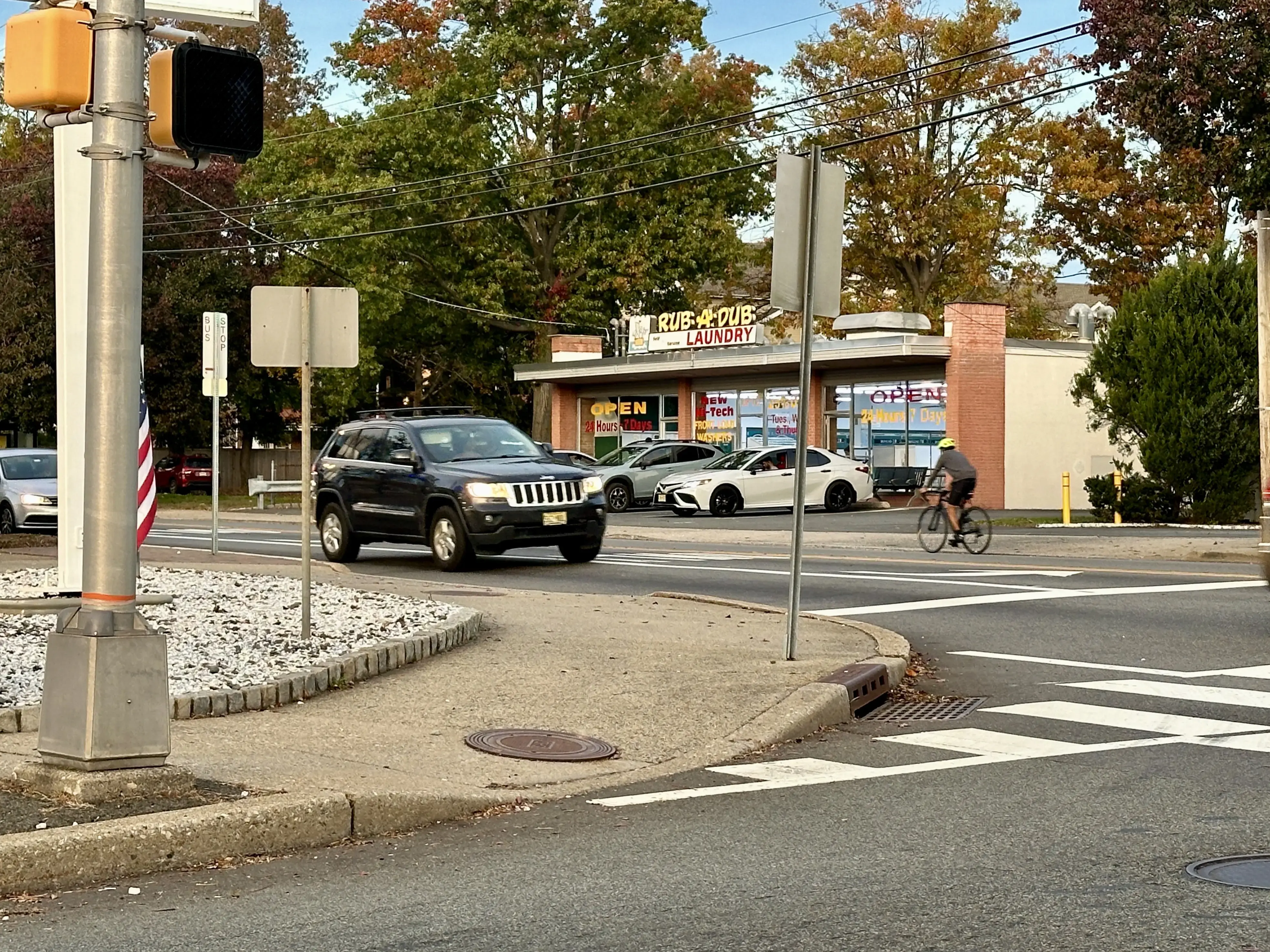 Rub-A-Dub Self-Service Laundry thumbnail 6