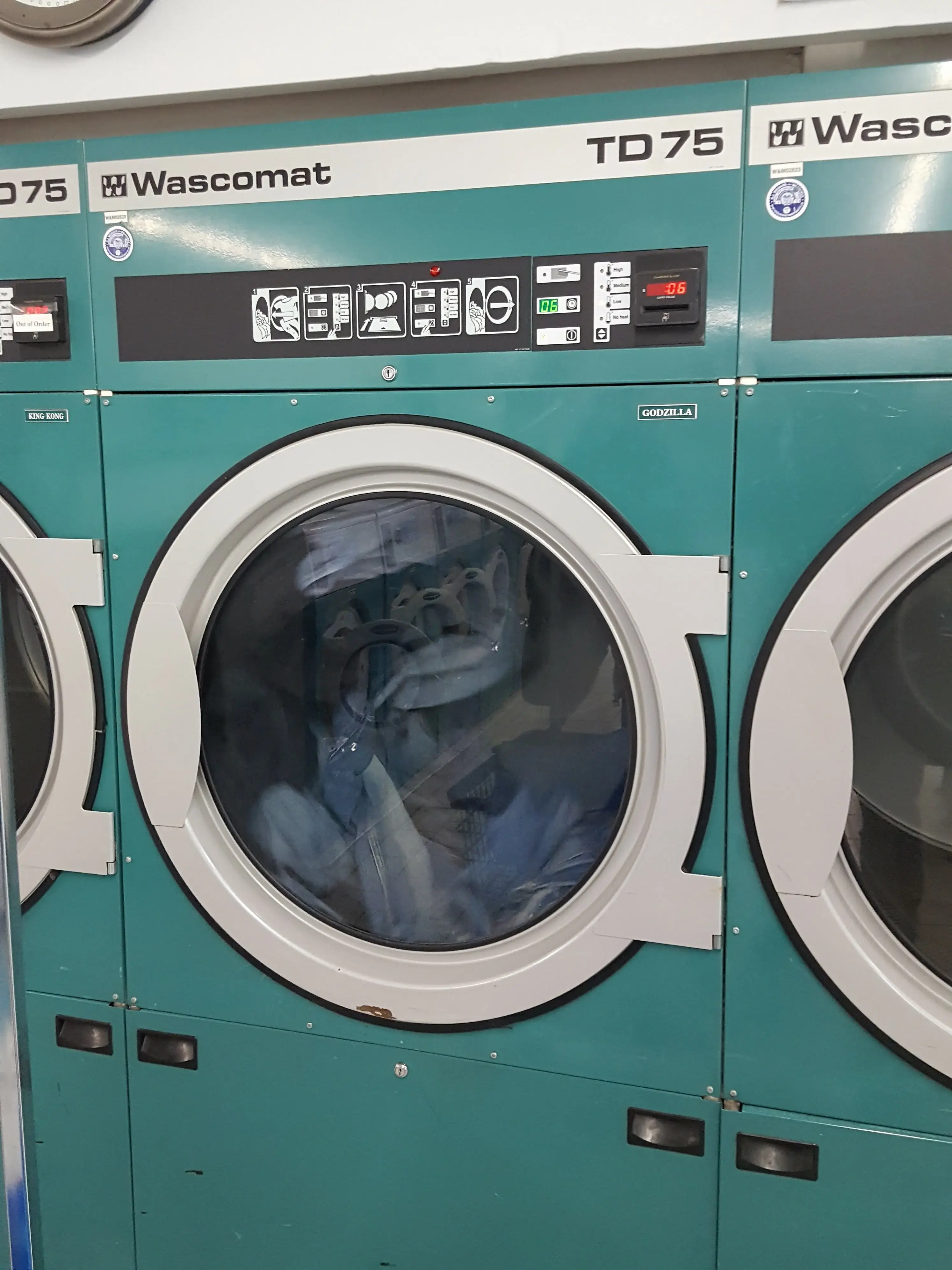 Rub-A-Dub Self-Service Laundry thumbnail 18