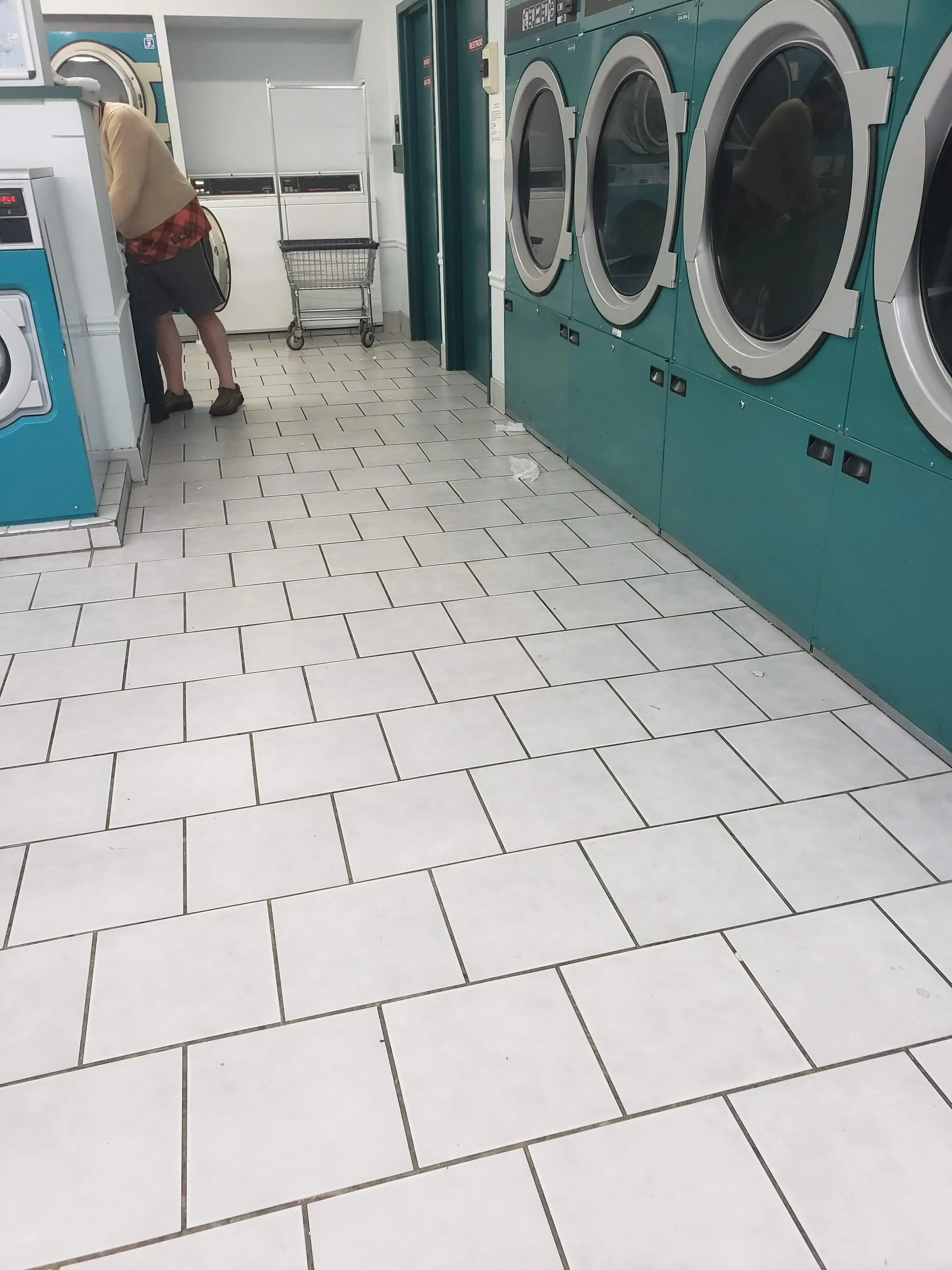 Rub-A-Dub Self-Service Laundry thumbnail 8