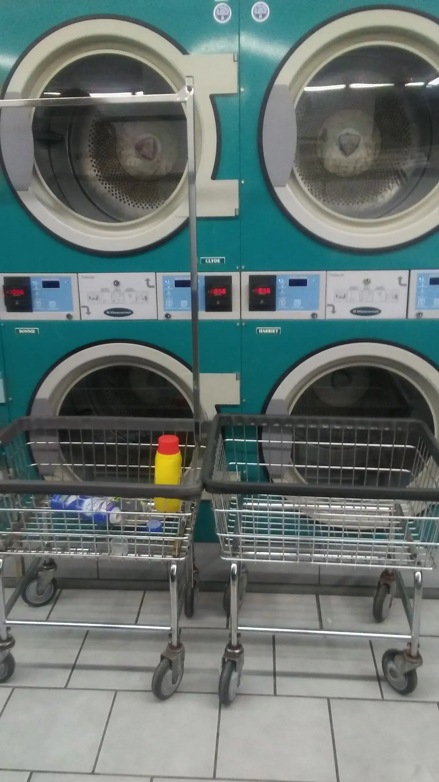 Rub-A-Dub Self-Service Laundry thumbnail 3