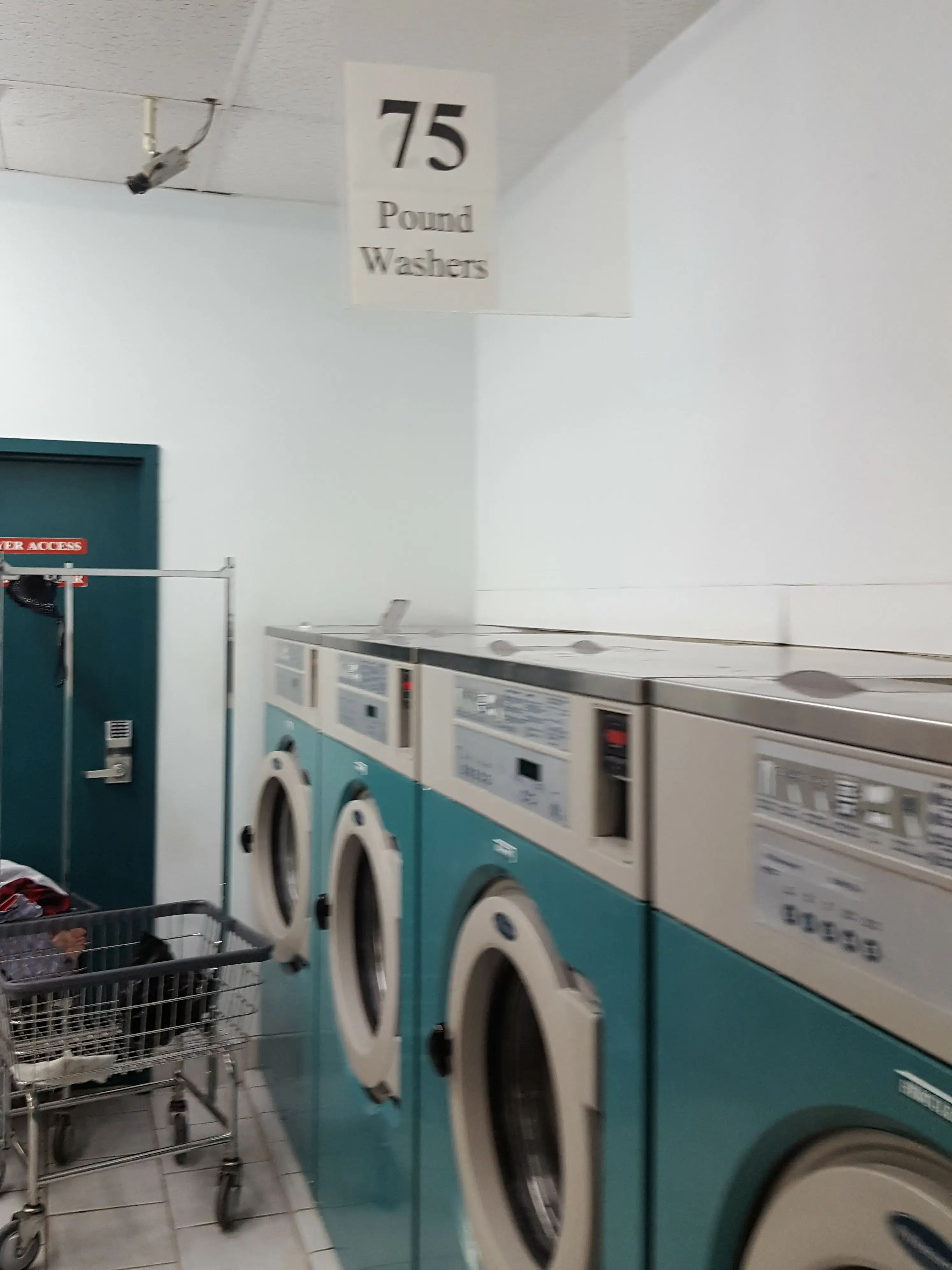 Rub-A-Dub Self-Service Laundry - Image 14