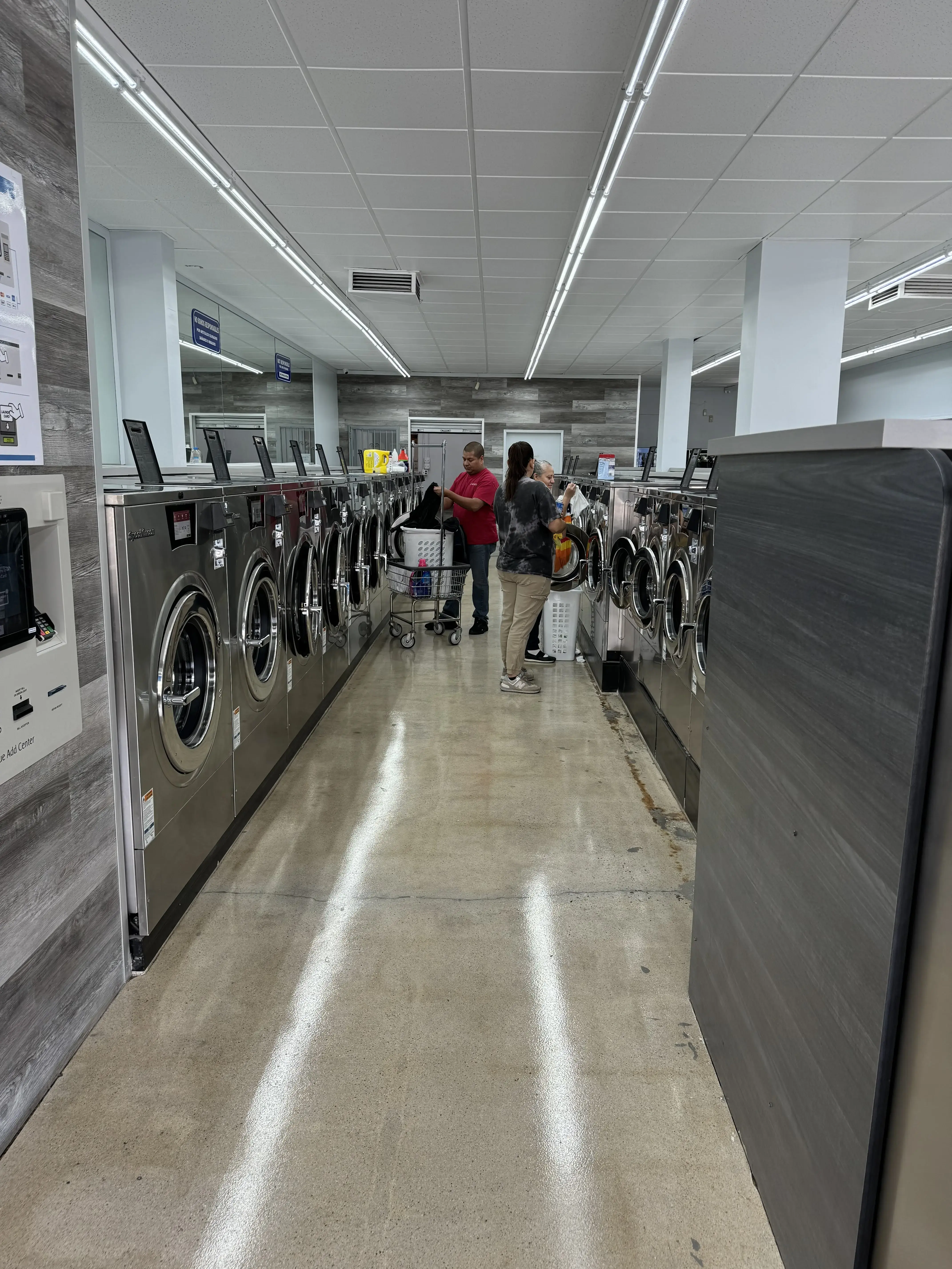 Rubi's Laundry - Image 10