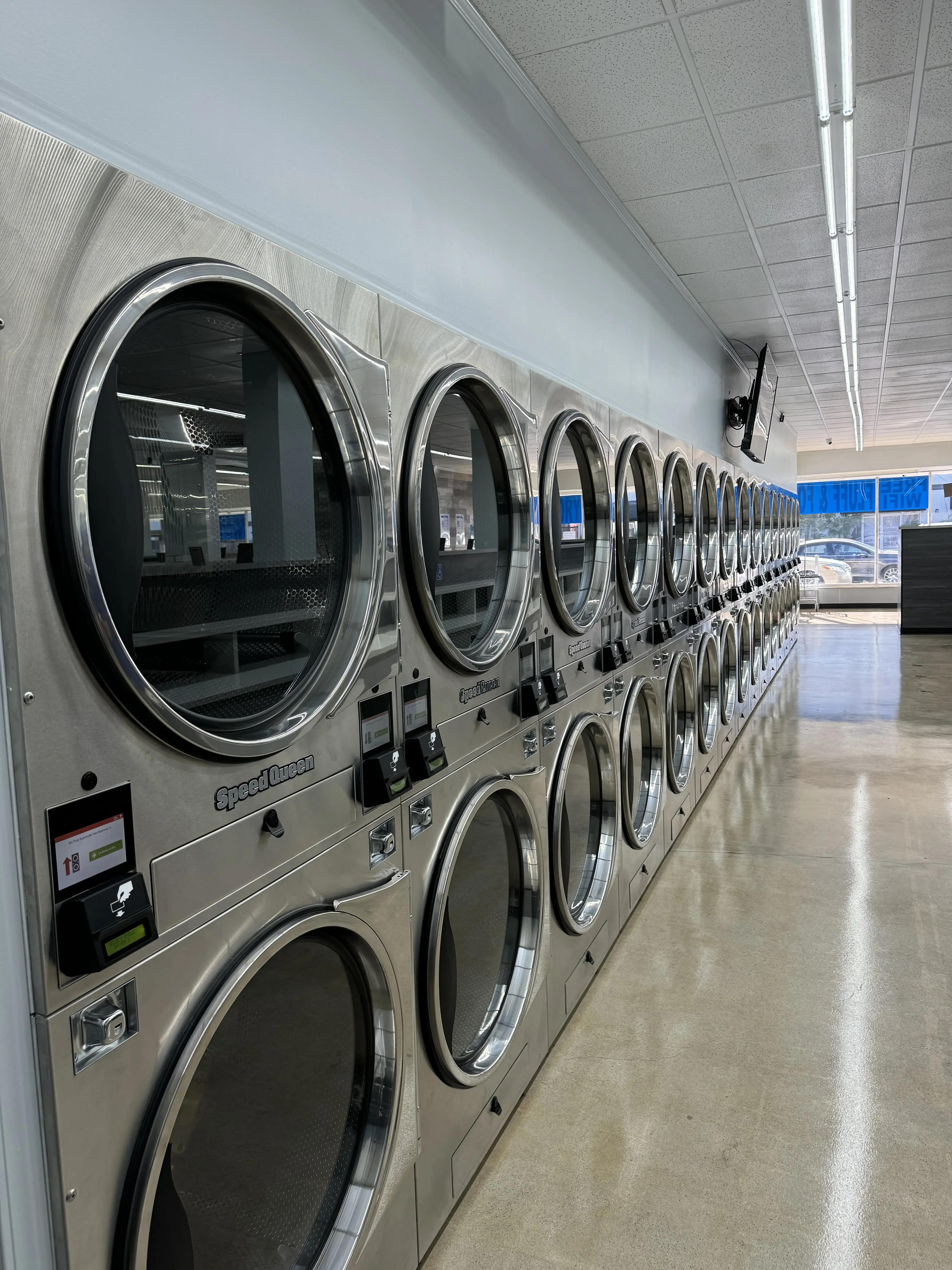 Rubi's Laundry - Image 9