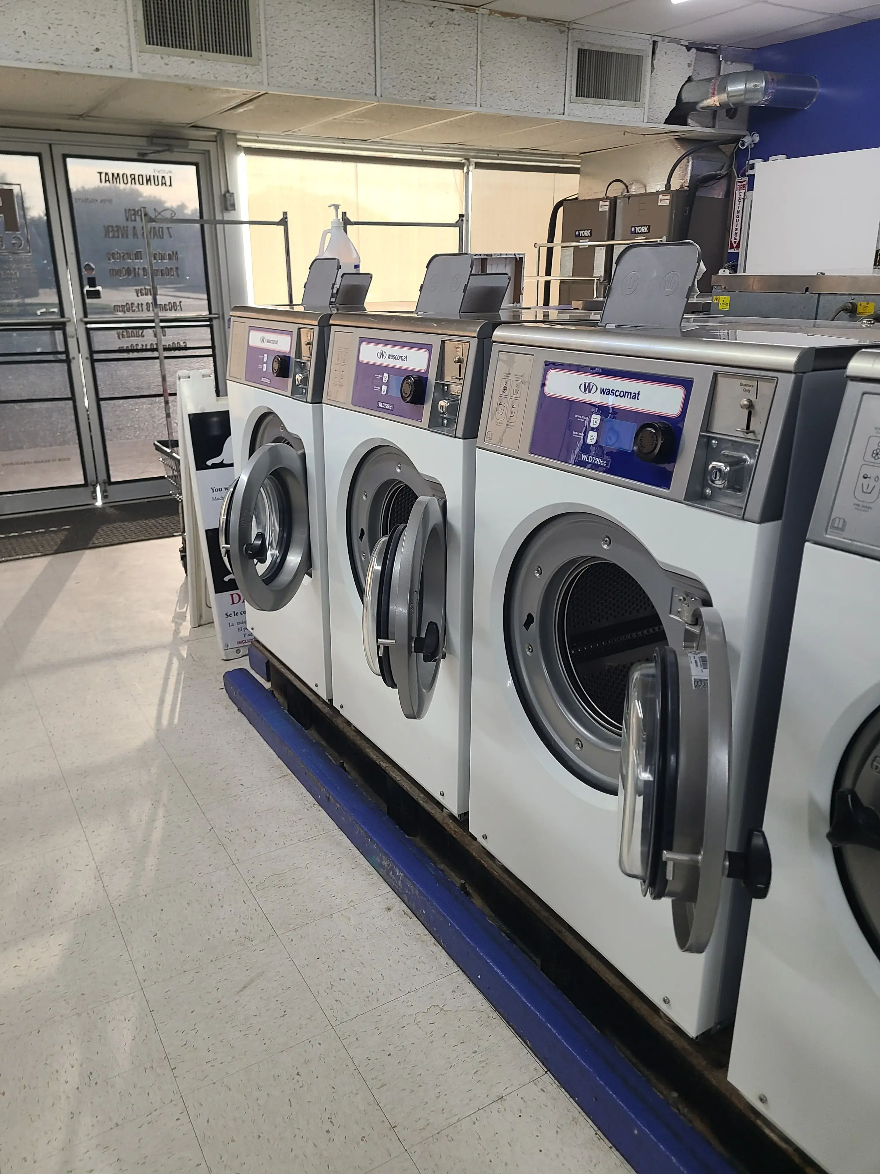 Rudy's Laundromat thumbnail 15