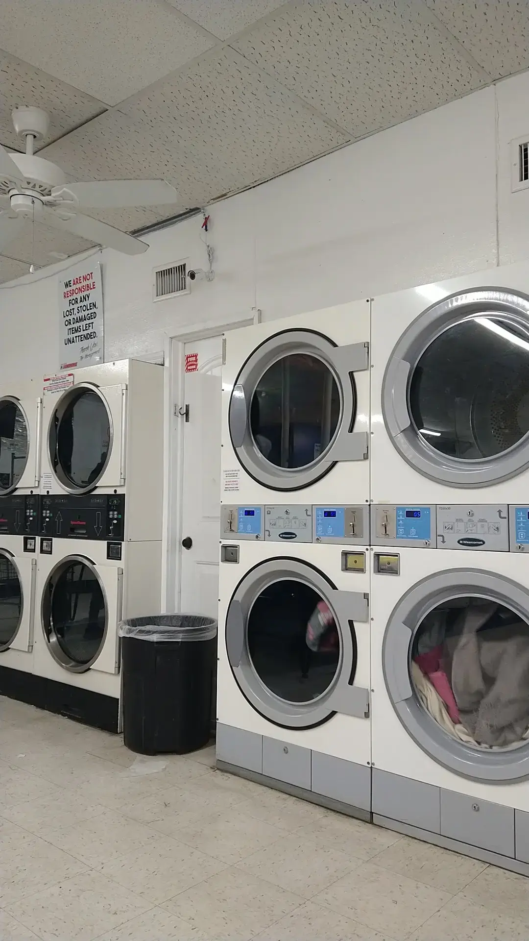 Rudy's Laundromat - Image 11
