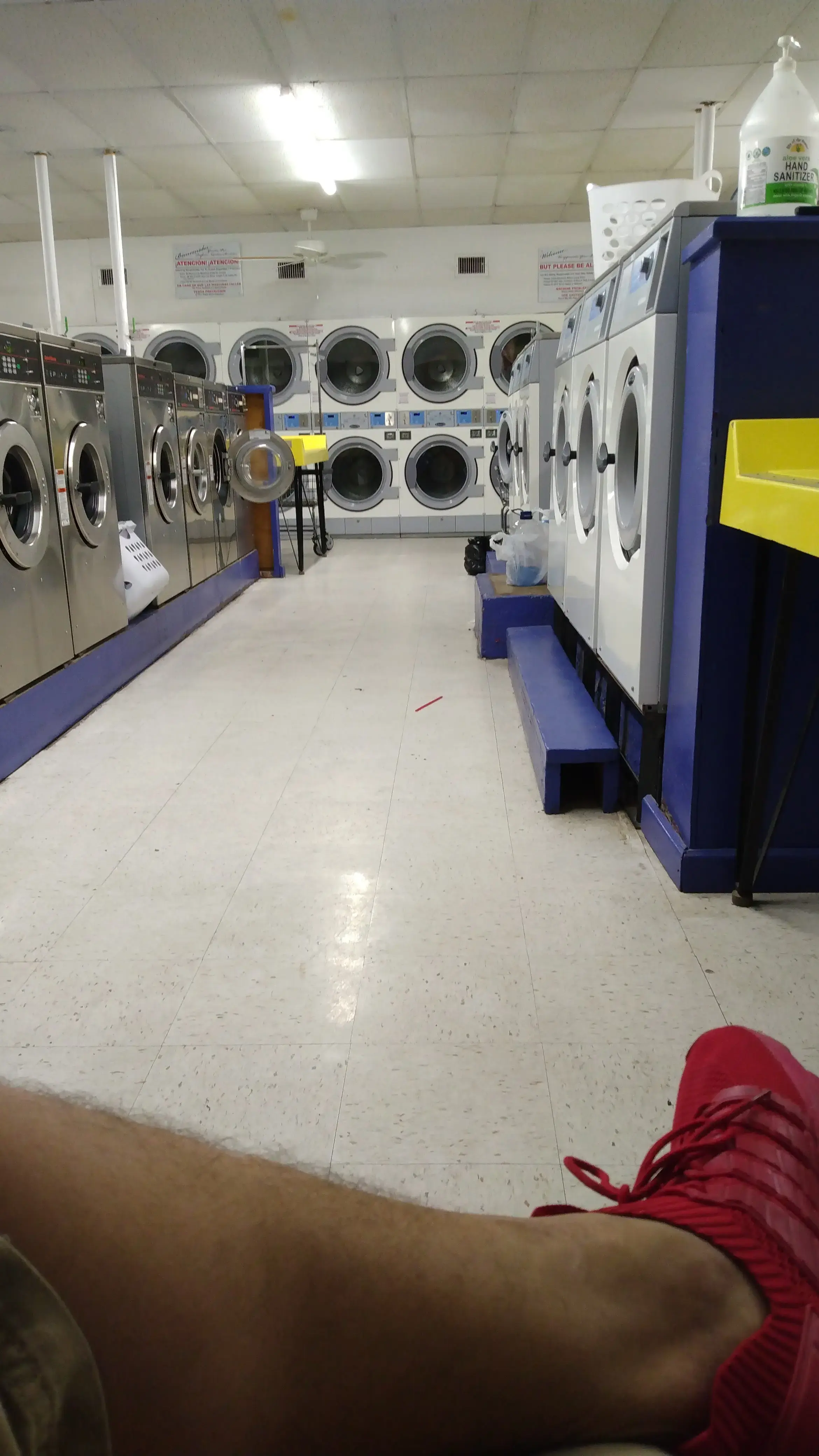 Rudy's Laundromat thumbnail 4
