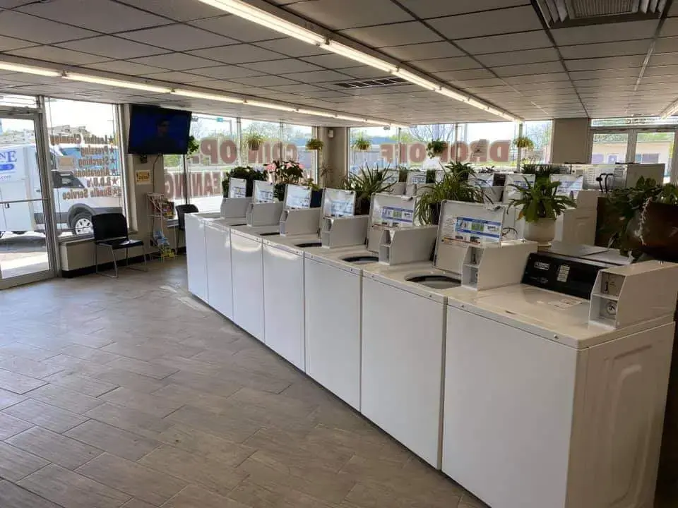 Rusty tub laundromat thumbnail 10