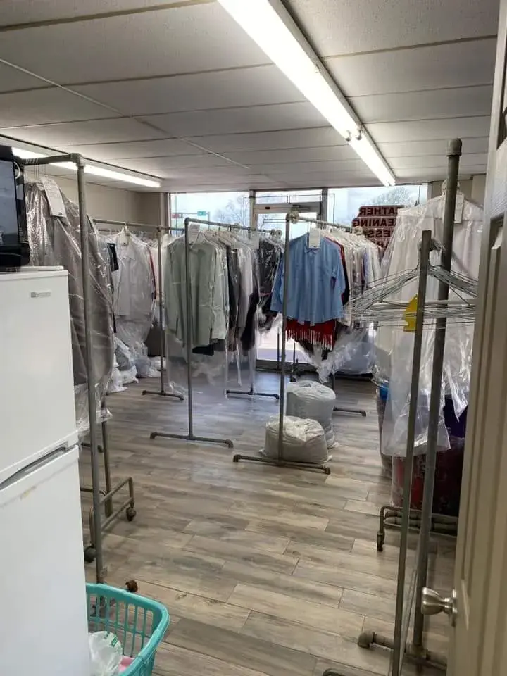 Rusty tub laundromat thumbnail 4