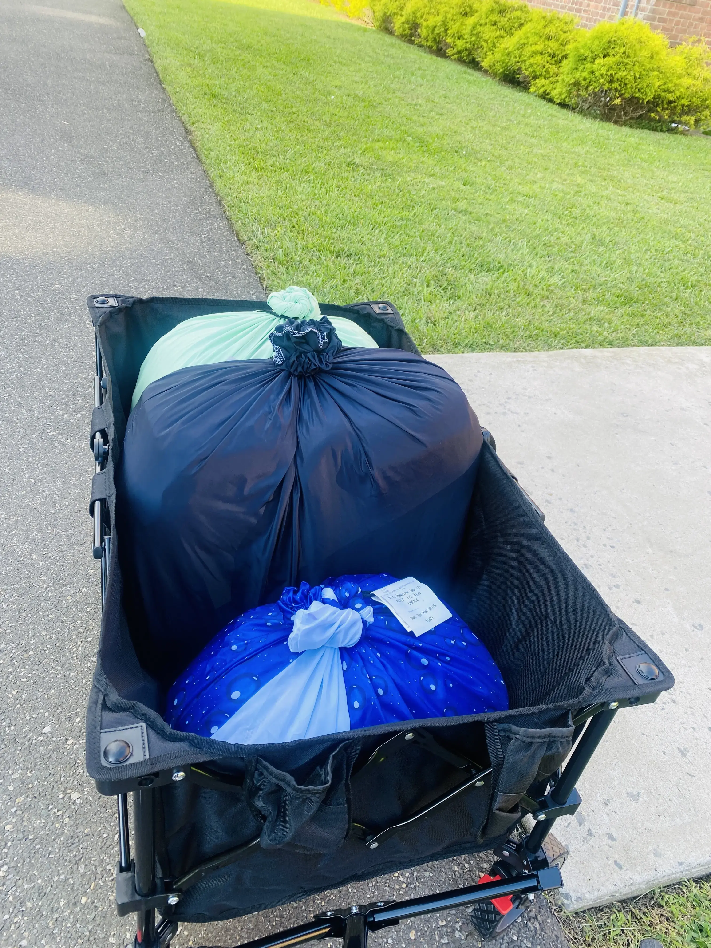 Ryanna Laundromat - Image 14