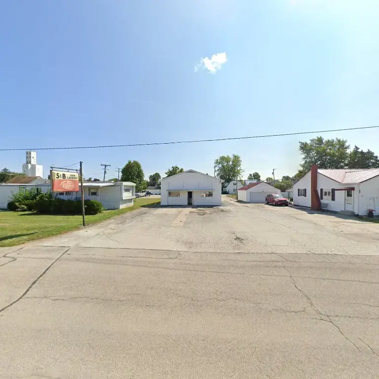 S & B Coin Laundry - Image 1