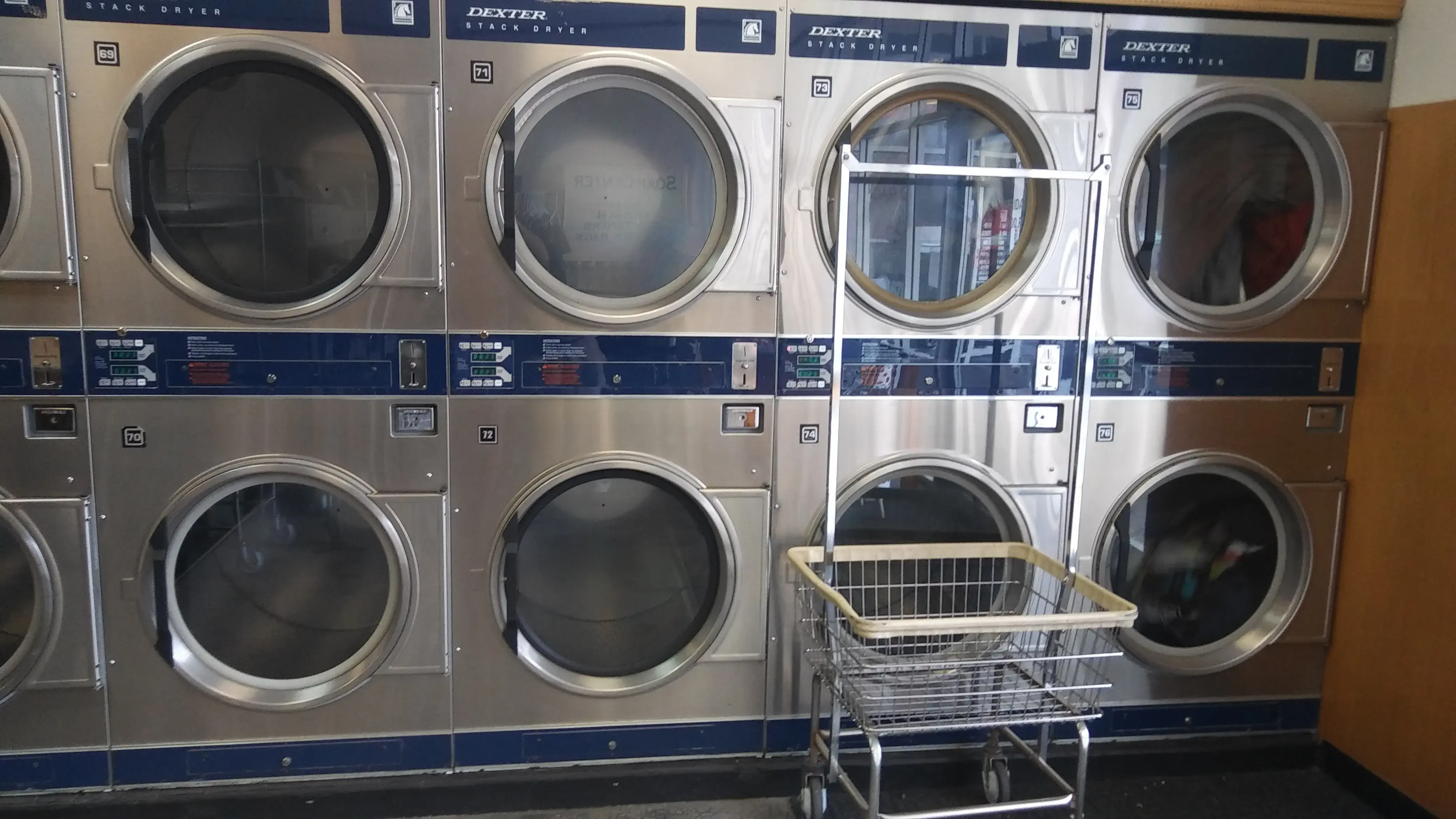 Sac Suds Laundry - Image 17