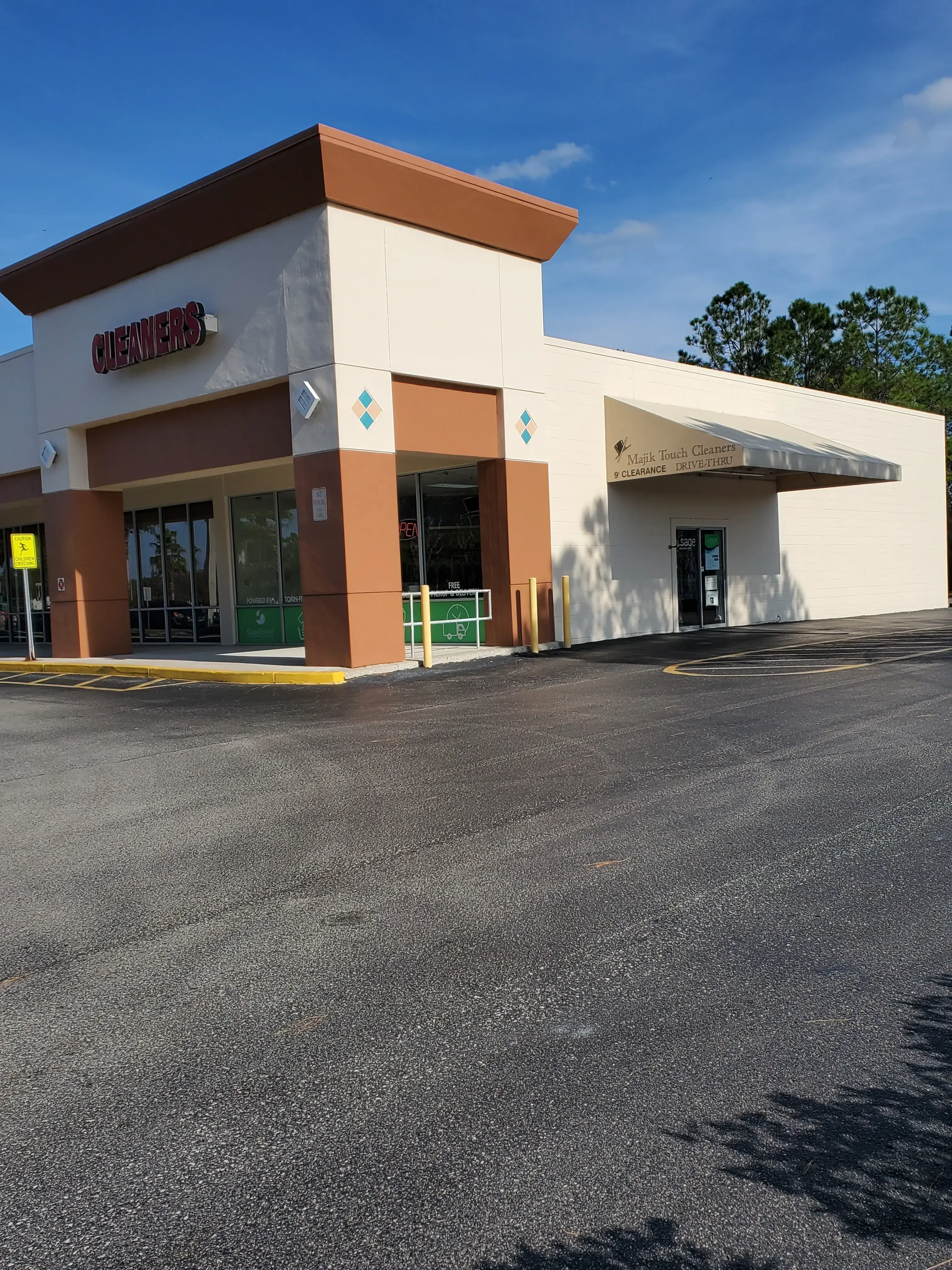 Sage Cleaners: Lithia/Fishhawk Dry Cleaners & Laundry Service thumbnail 3