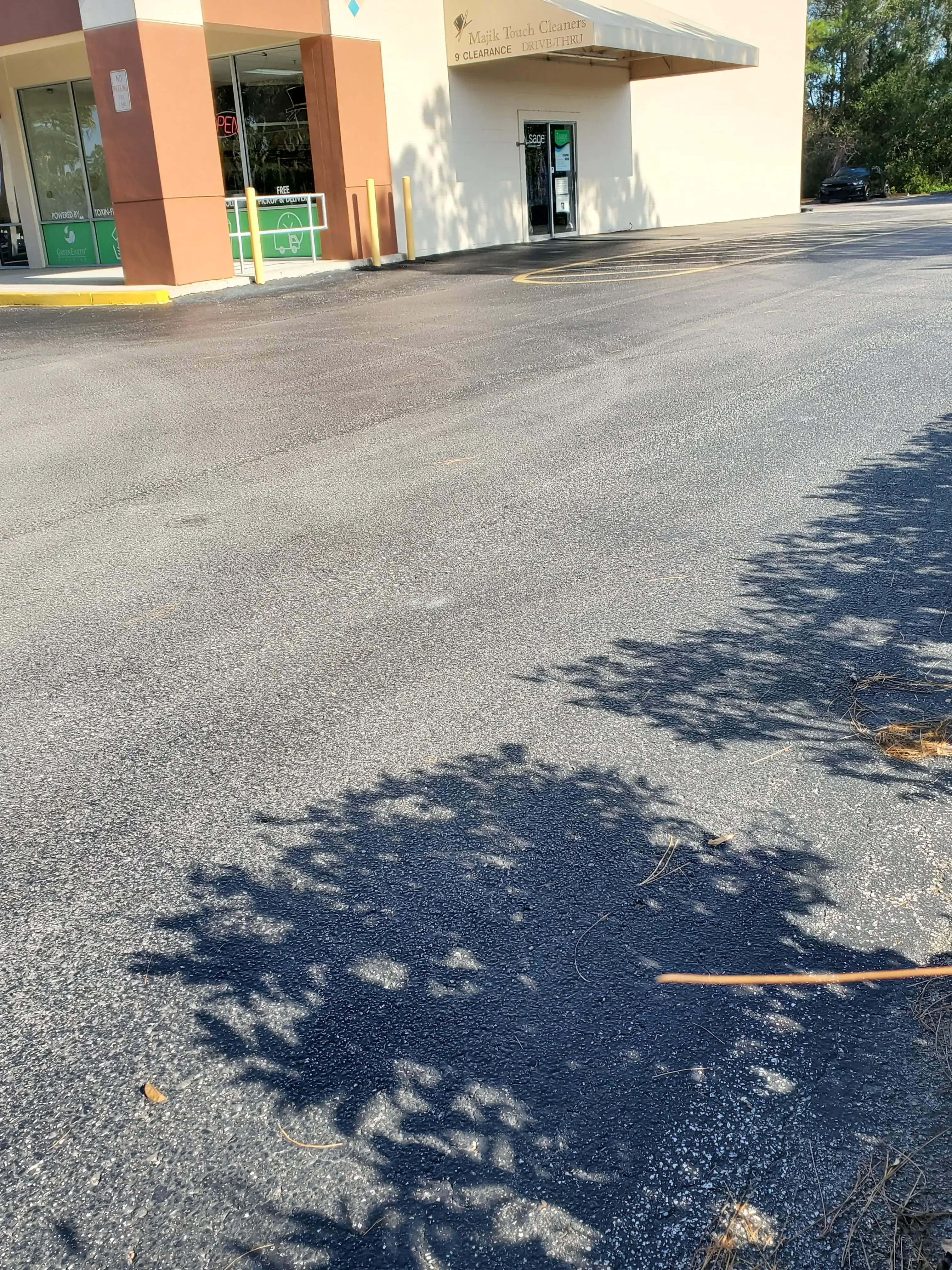 Sage Cleaners: Lithia/Fishhawk Dry Cleaners & Laundry Service thumbnail 10