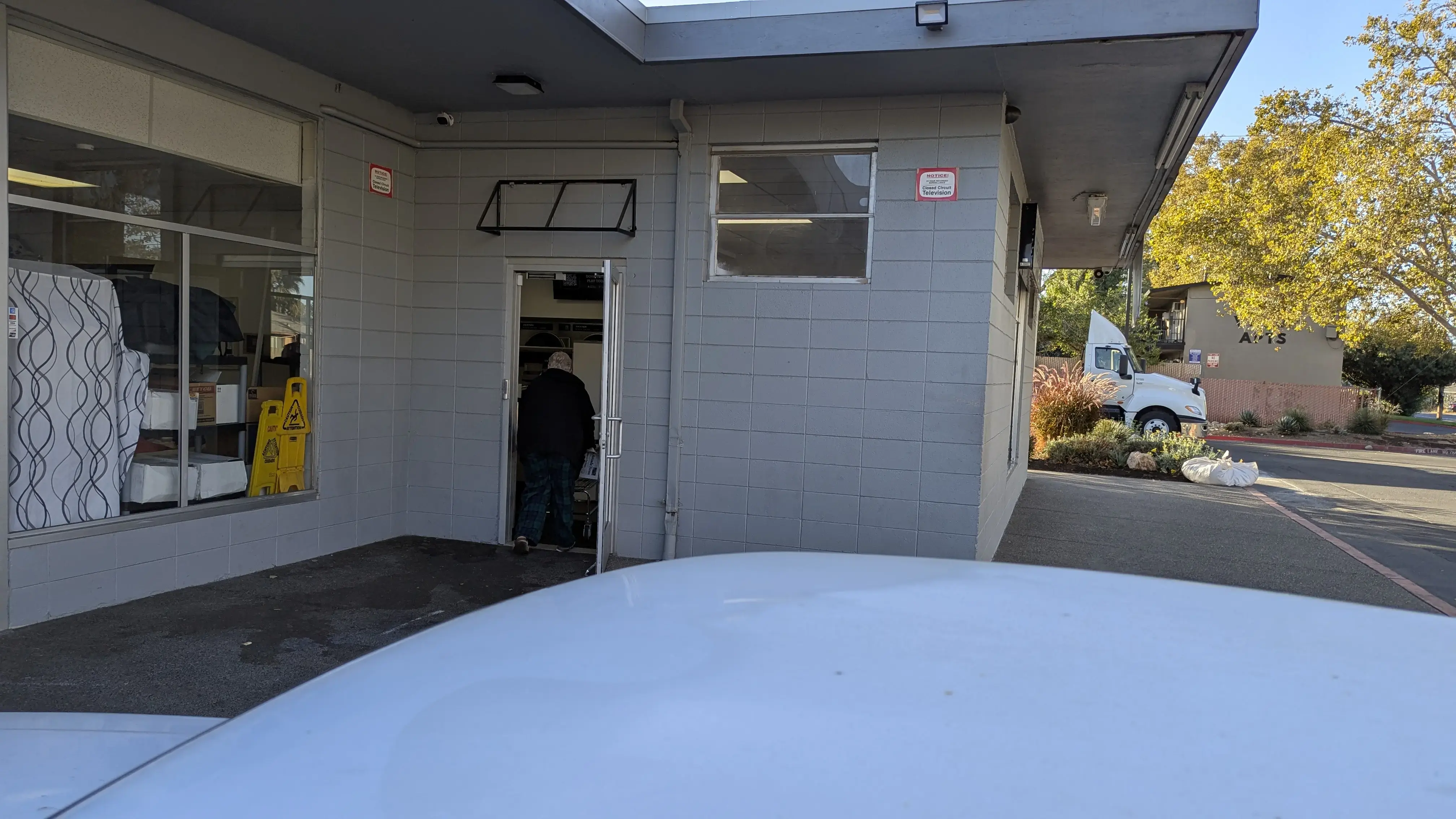 Sage Laundry Of Sacramento thumbnail 20