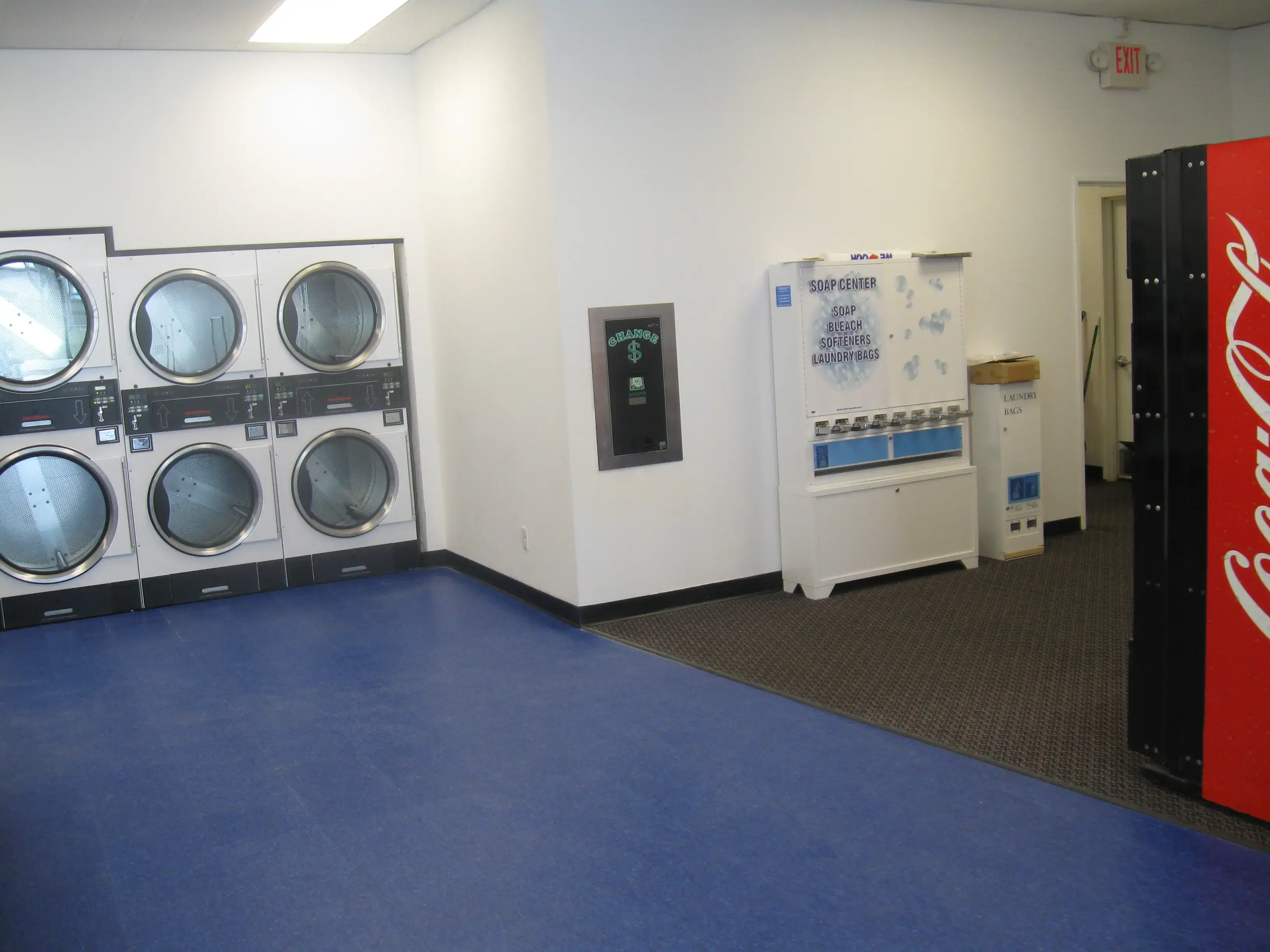 Salem Coin Op Laundry - Image 13