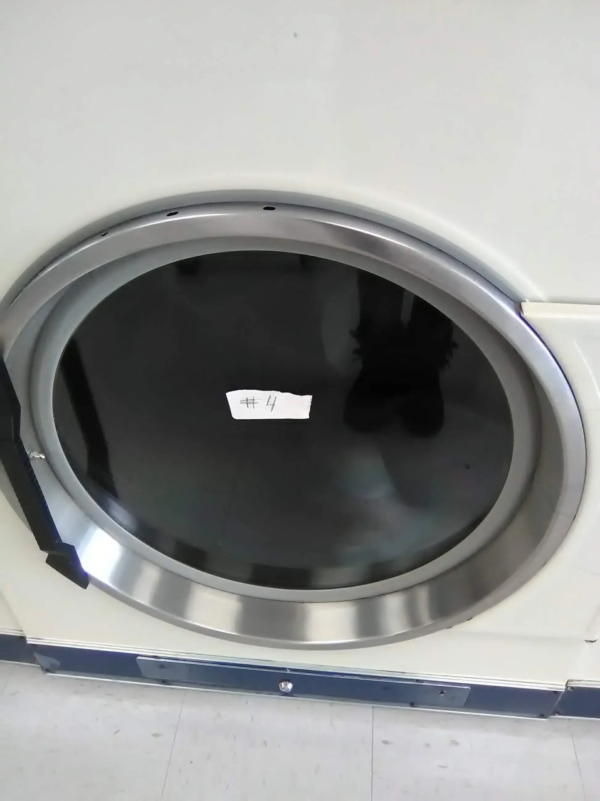 Salem Laundromat thumbnail 9