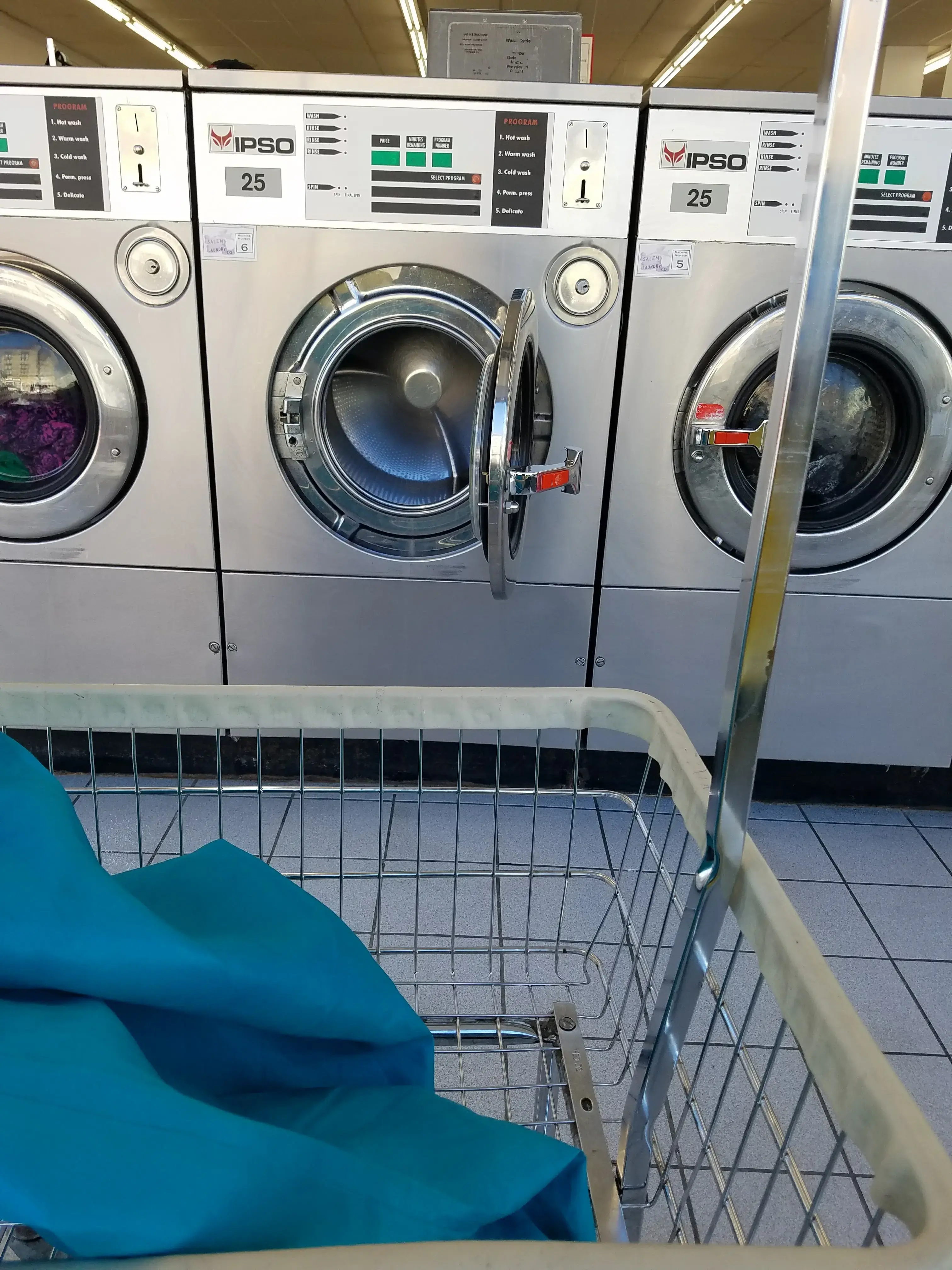 Salem Laundry Co thumbnail 8