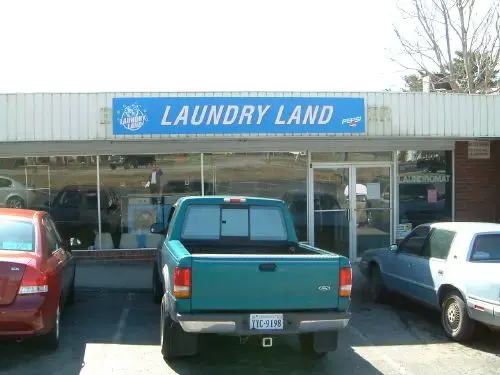 Salem Laundry Land Laundromat thumbnail 3