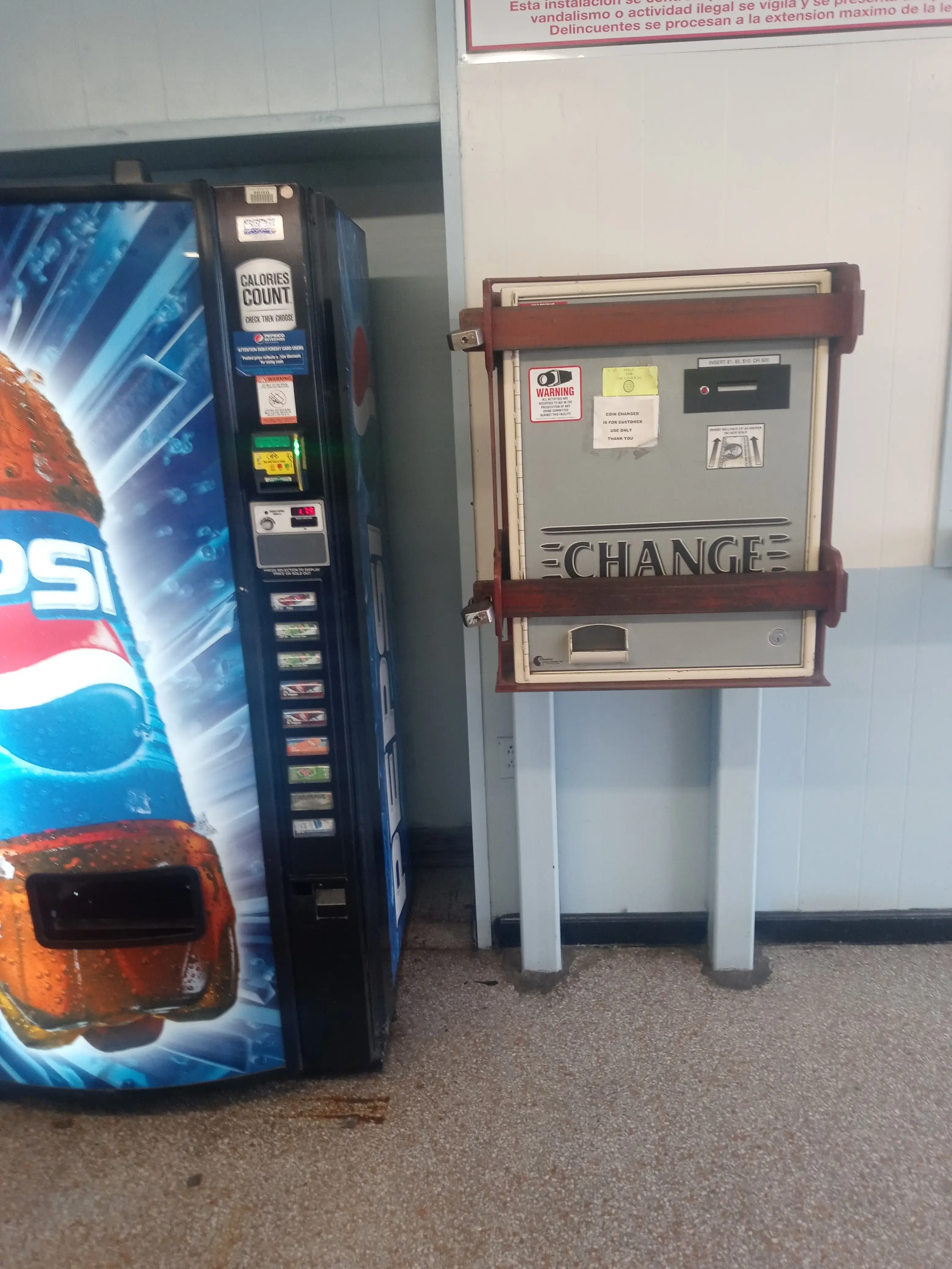 Salem Laundry Land Laundromat thumbnail 14