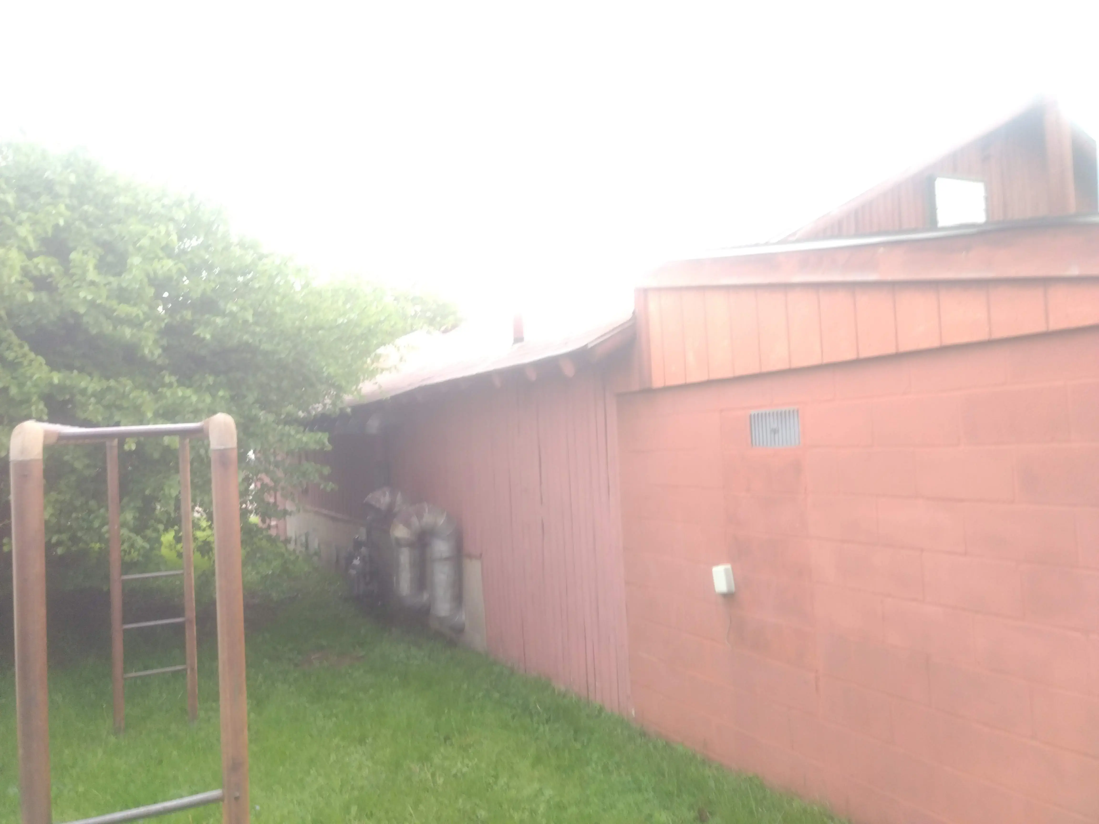 Salem Laundry Room - Image 9