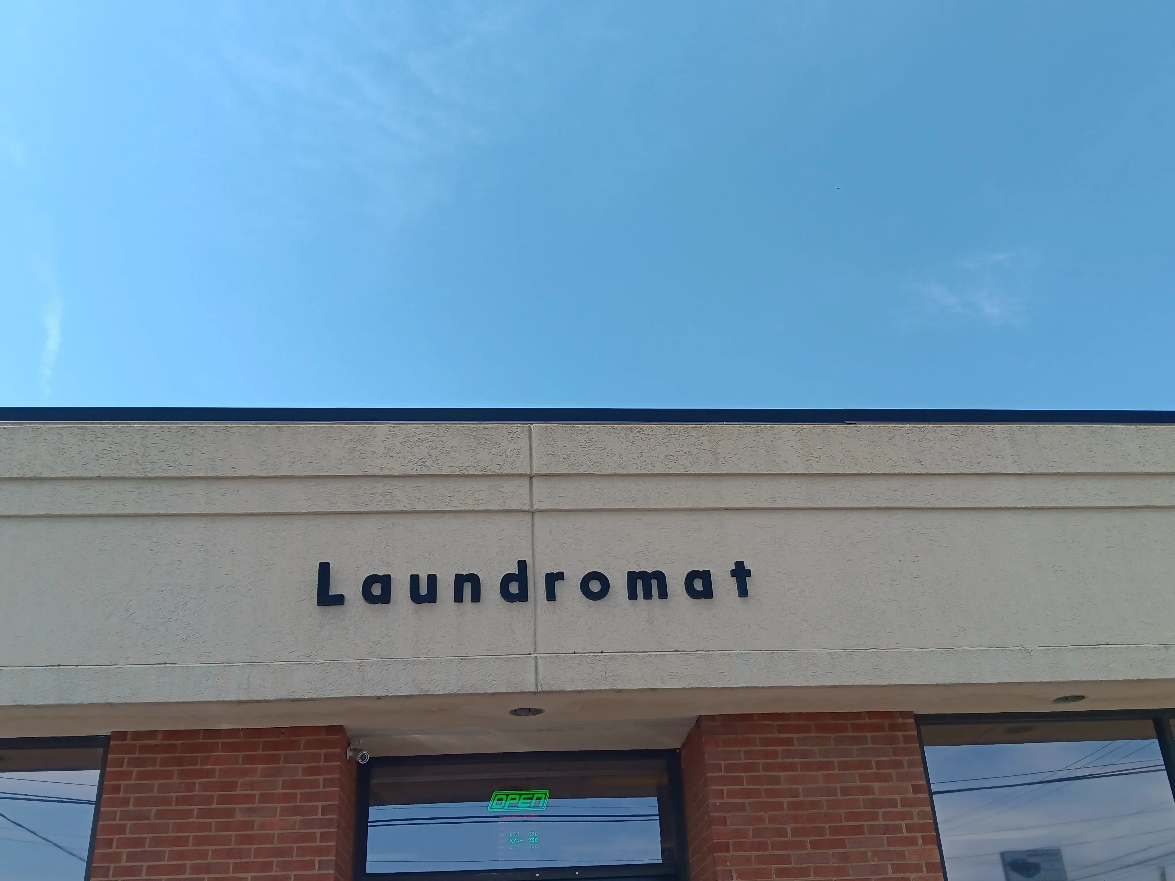 Salem's Laundry Basket & Dry Cleaners - Image 4