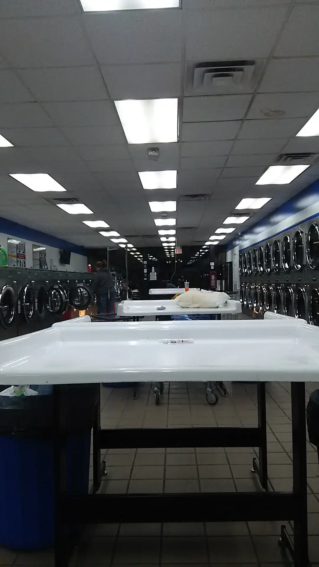 Sam's Laundromat - Coin Laundry - Image 19