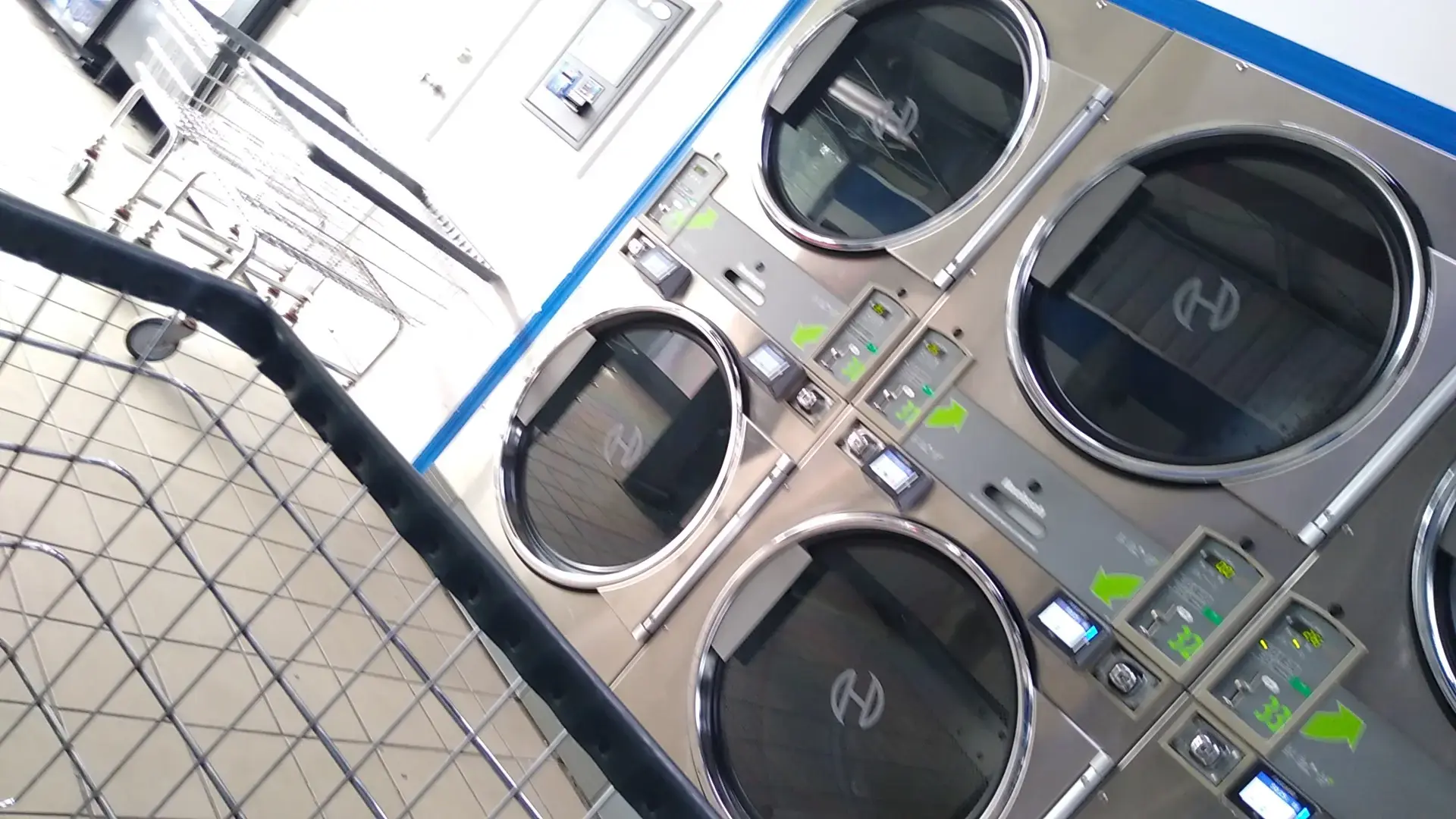 Sam's Laundromat - Coin Laundry - Image 16